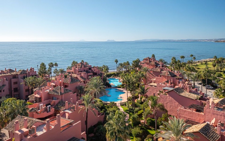 3 Bedroom Apartment in Estepona - Photo 8