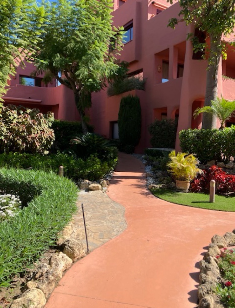 3 Bedroom Apartment in Estepona - Photo 21