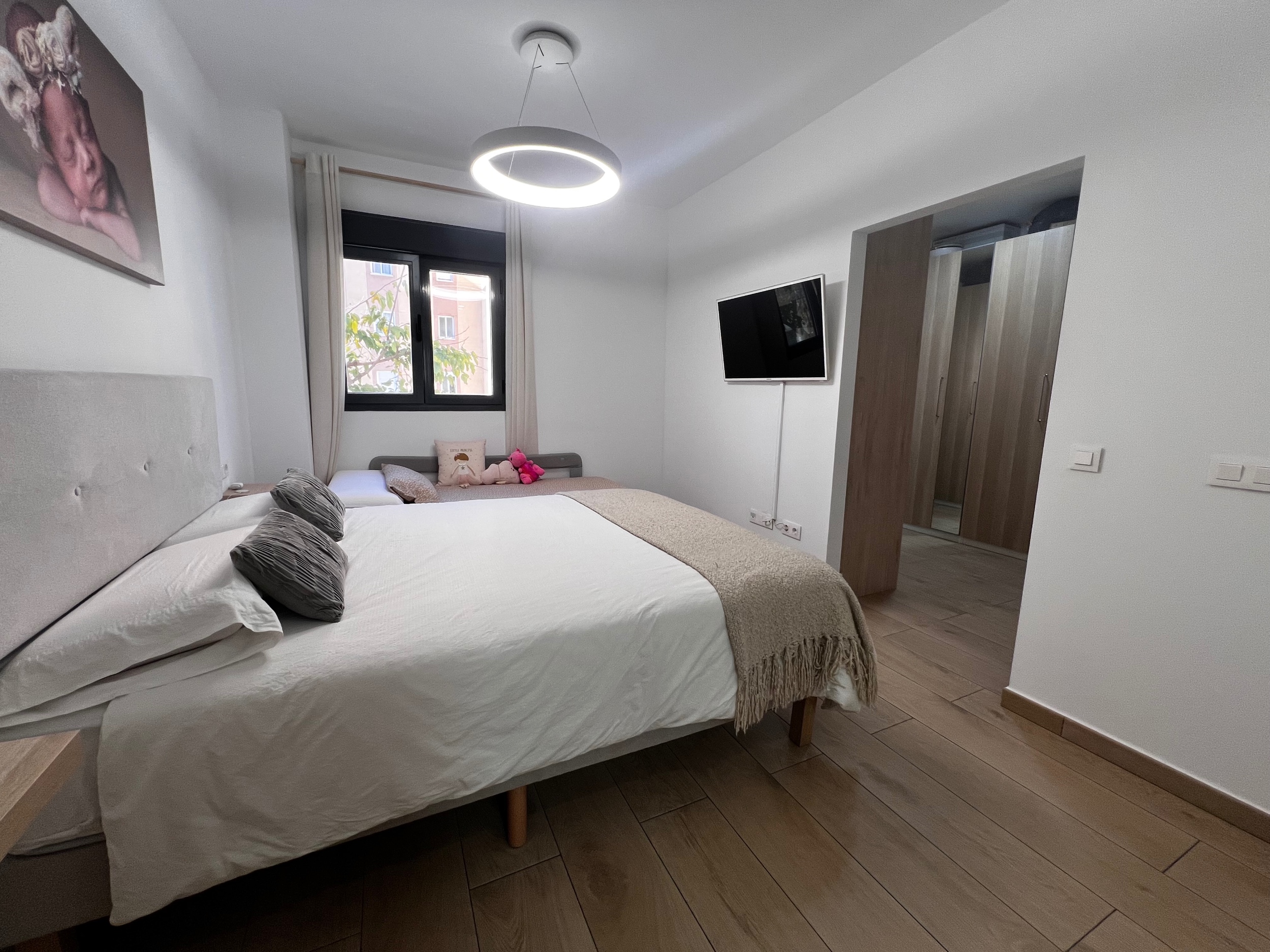 4 Bedroom Apartment in Estepona - Photo 18