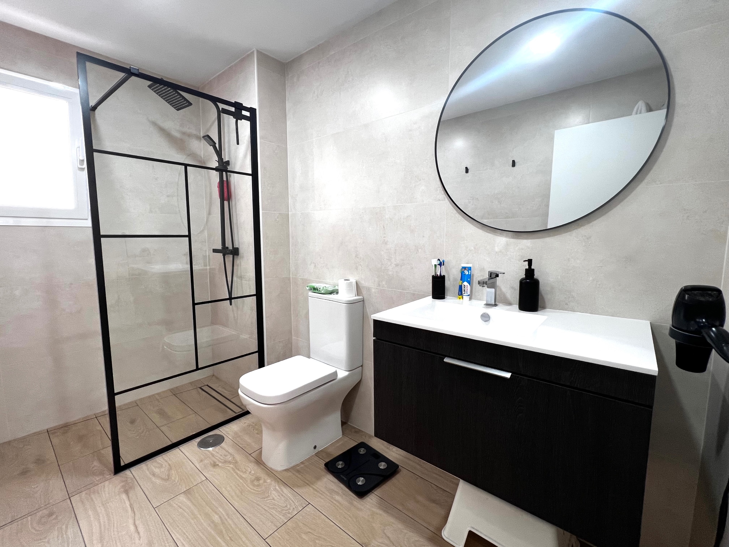 4 Bedroom Apartment in Estepona - Photo 19
