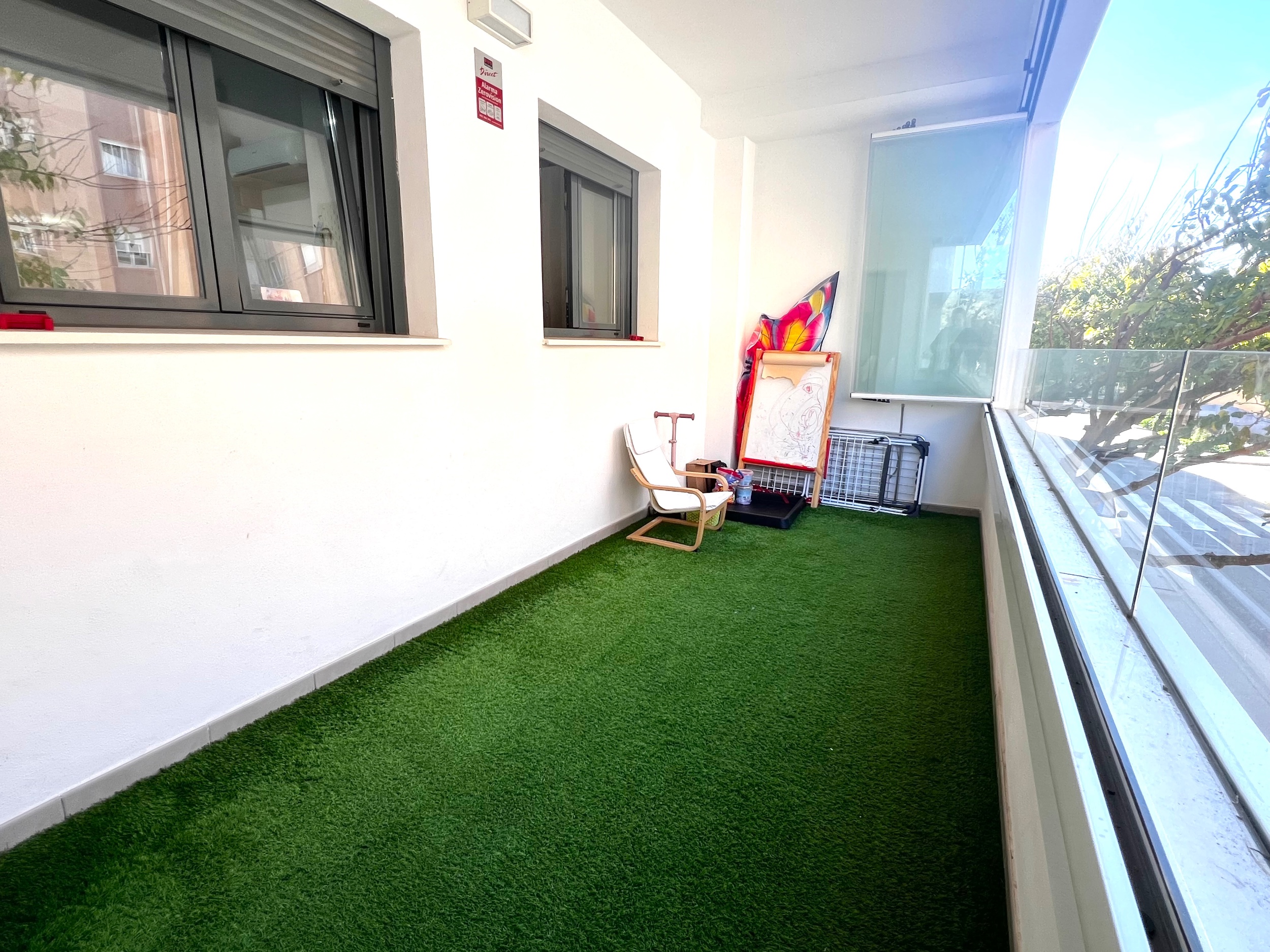 4 Bedroom Apartment in Estepona - Photo 6