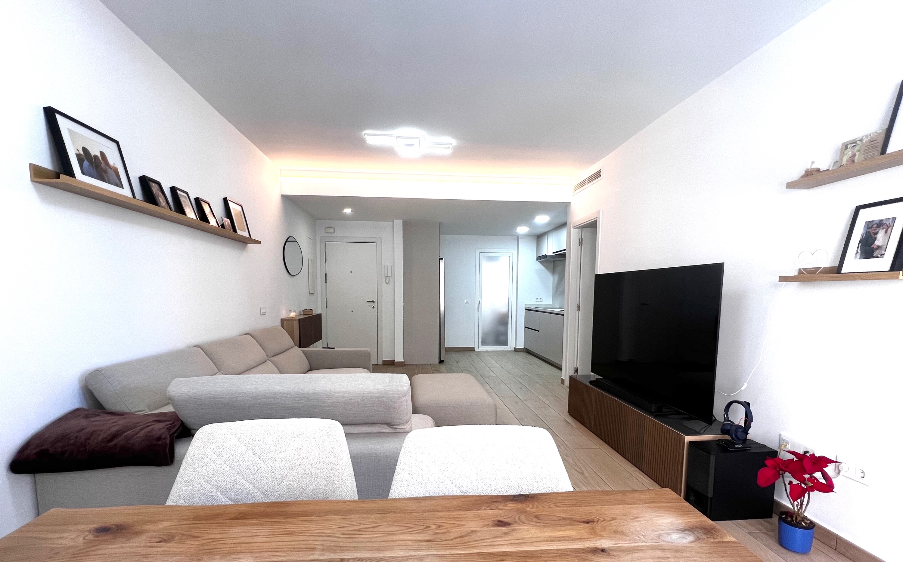 4 Bedroom Apartment in Estepona - Photo 4