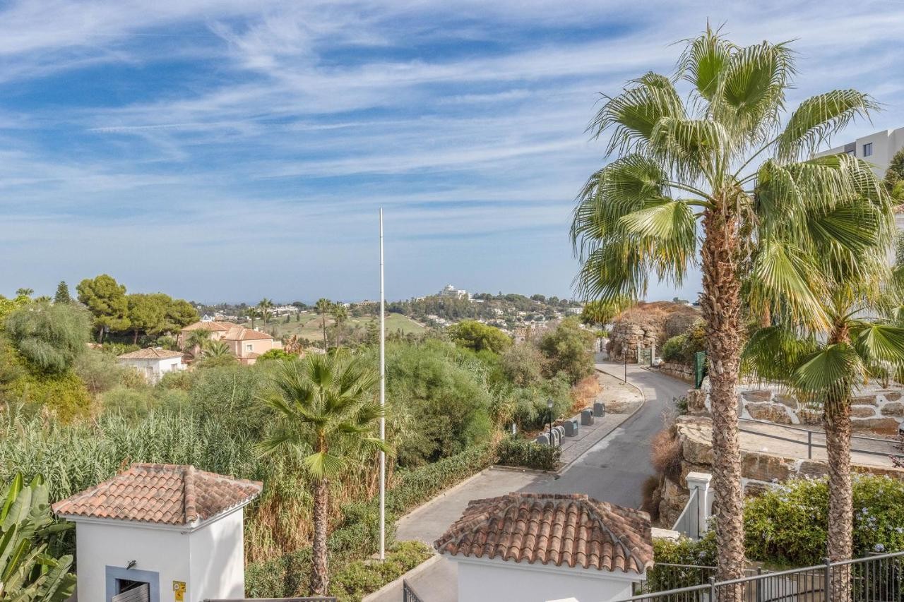 2 Bedroom Apartment in Estepona - Photo 18
