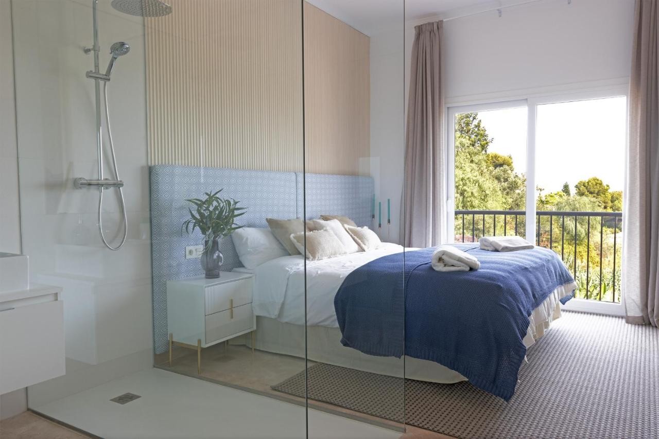 2 Bedroom Apartment in Estepona - Photo 15