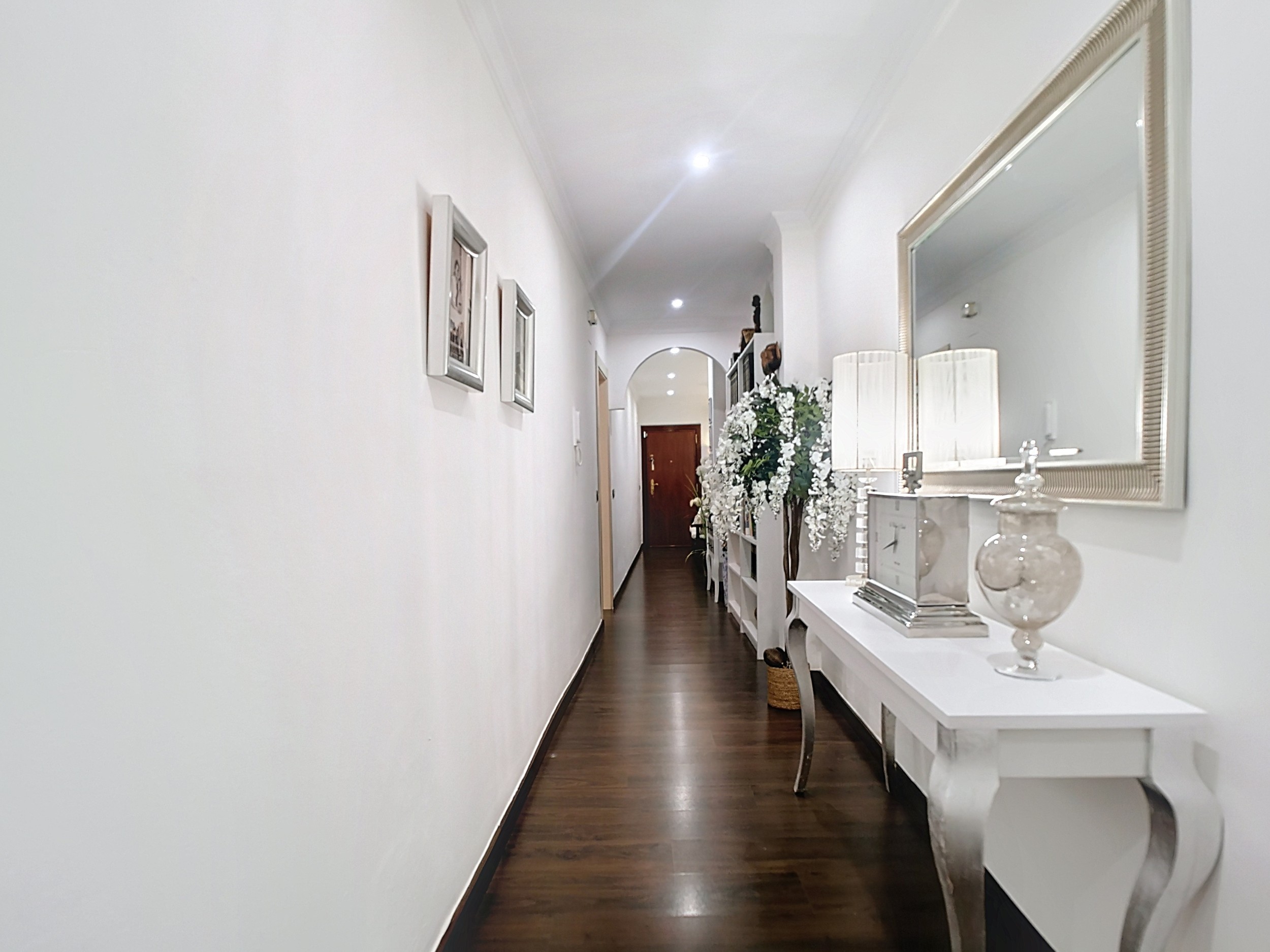 3 Bedroom Apartment in Málaga - Photo 14