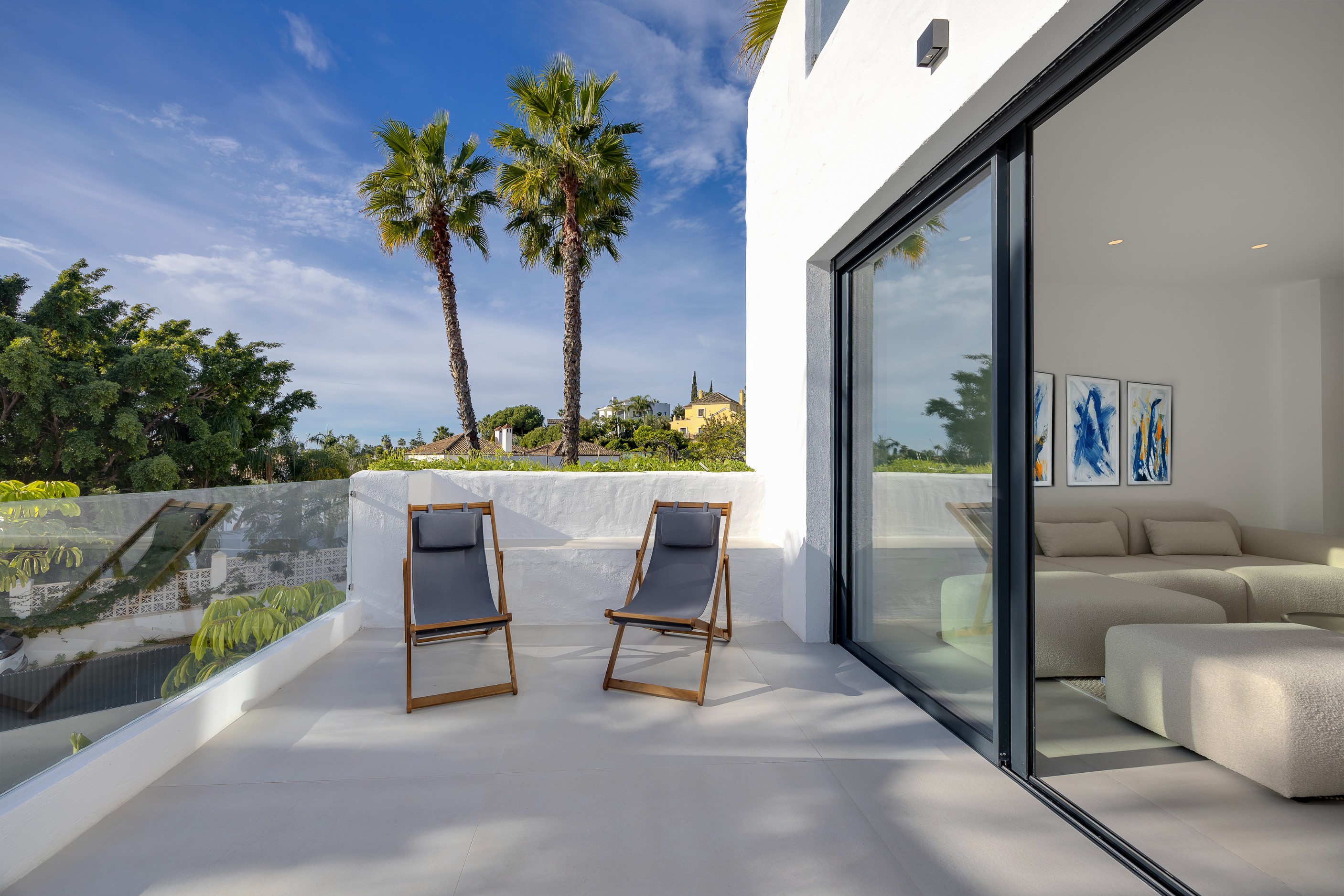 3 Bedroom Penthouse in Estepona - Photo 13