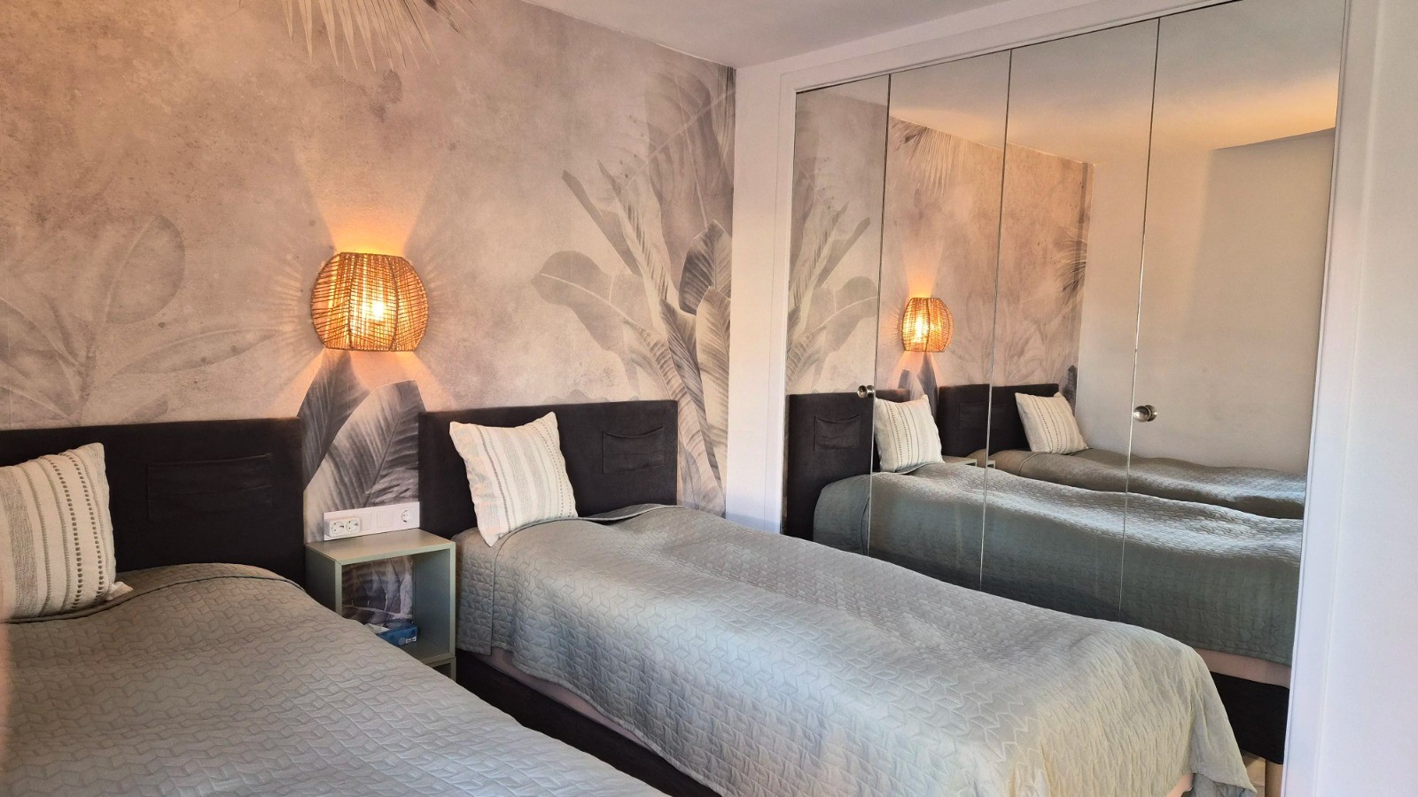 2 Bedroom Apartment in Marbella - Photo 10
