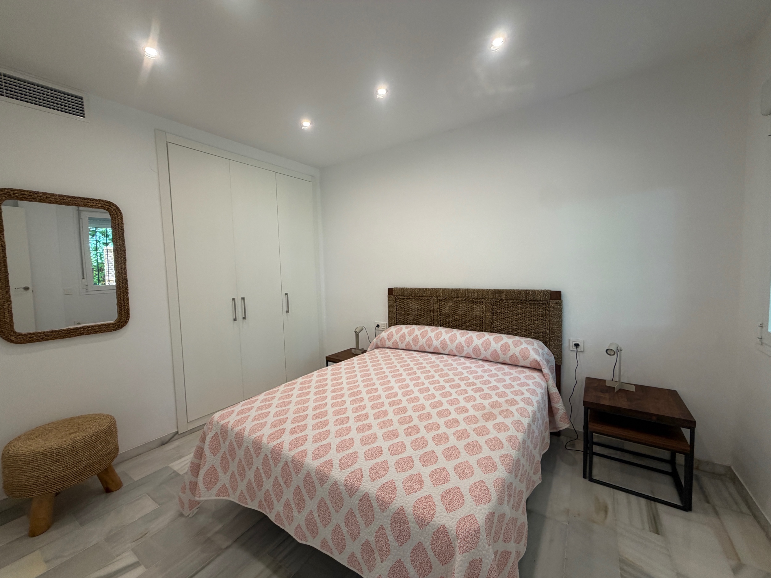 2 Bedroom Apartment in Marbella - Photo 8