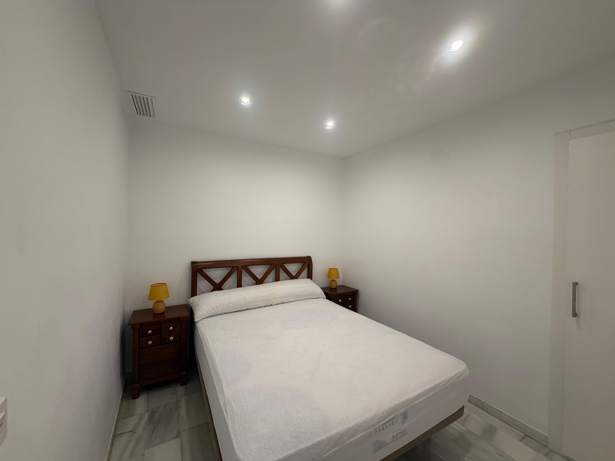 2 Bedroom Apartment in Marbella - Photo 3