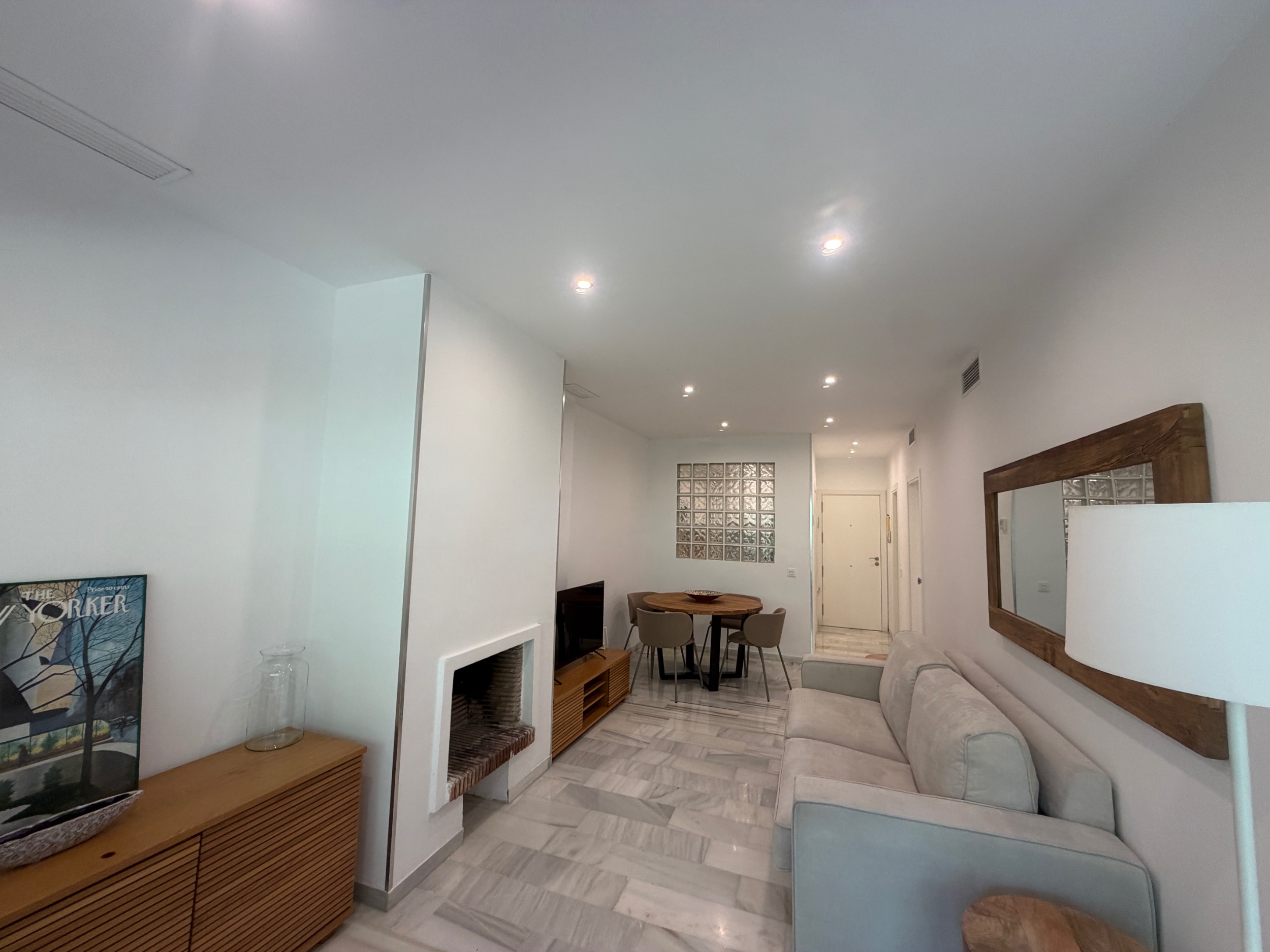2 Bedroom Apartment in Marbella - Photo 4