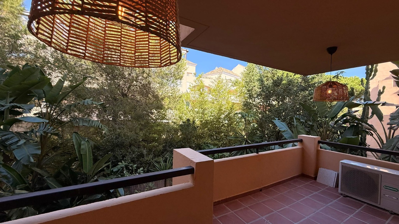 2 Bedroom Apartment in Marbella - Foto 14