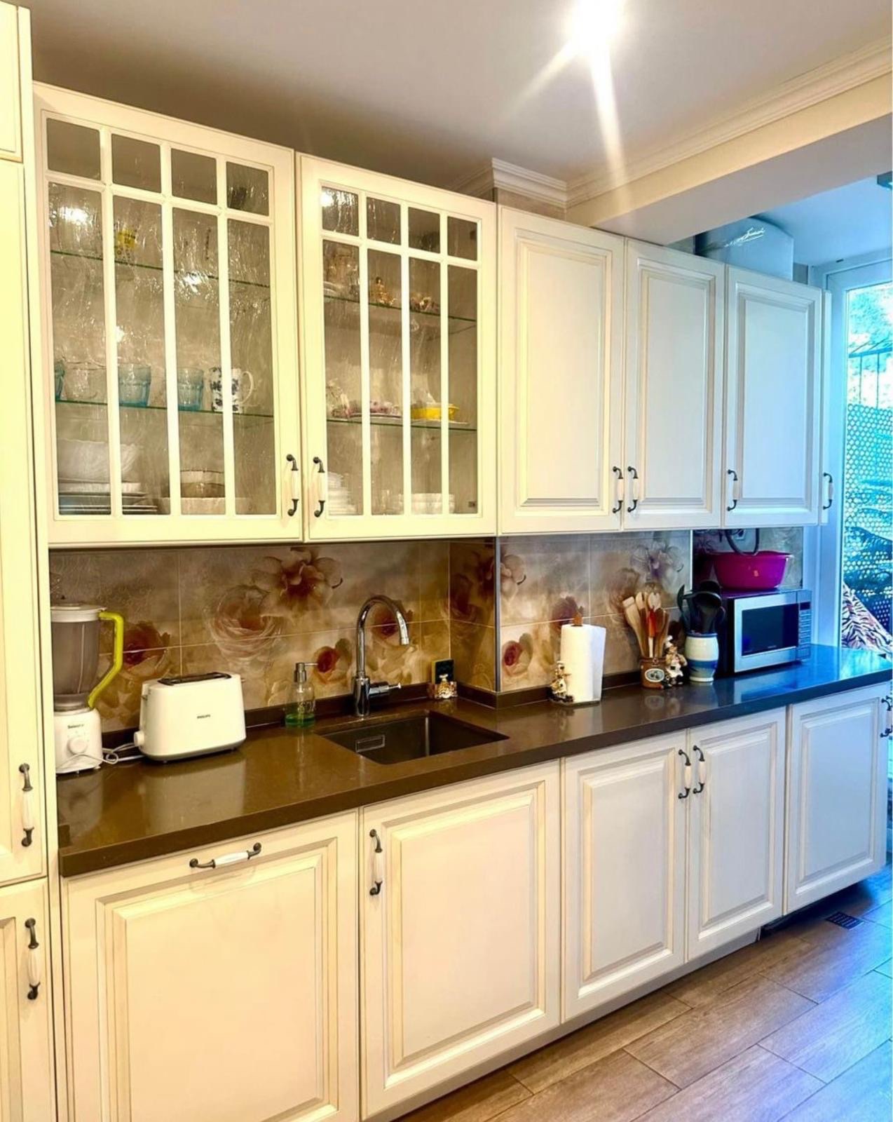 2 Bedroom Apartment in Marbella - Photo 4