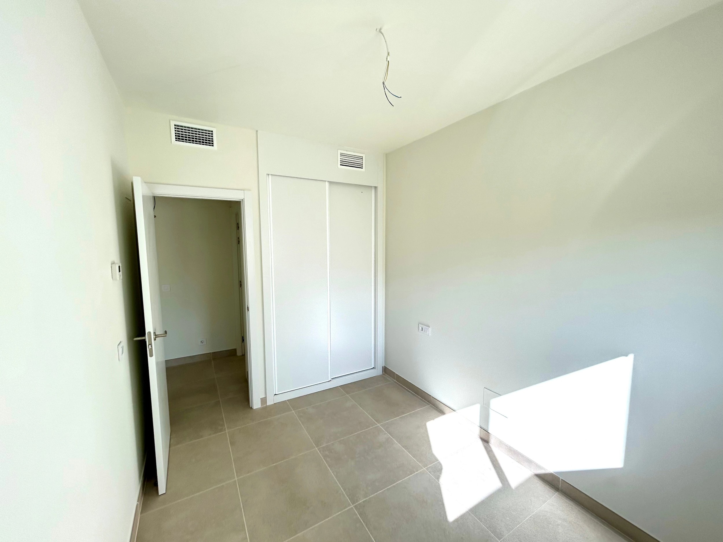 3 Bedroom Apartment in Benalmádena - Photo 16