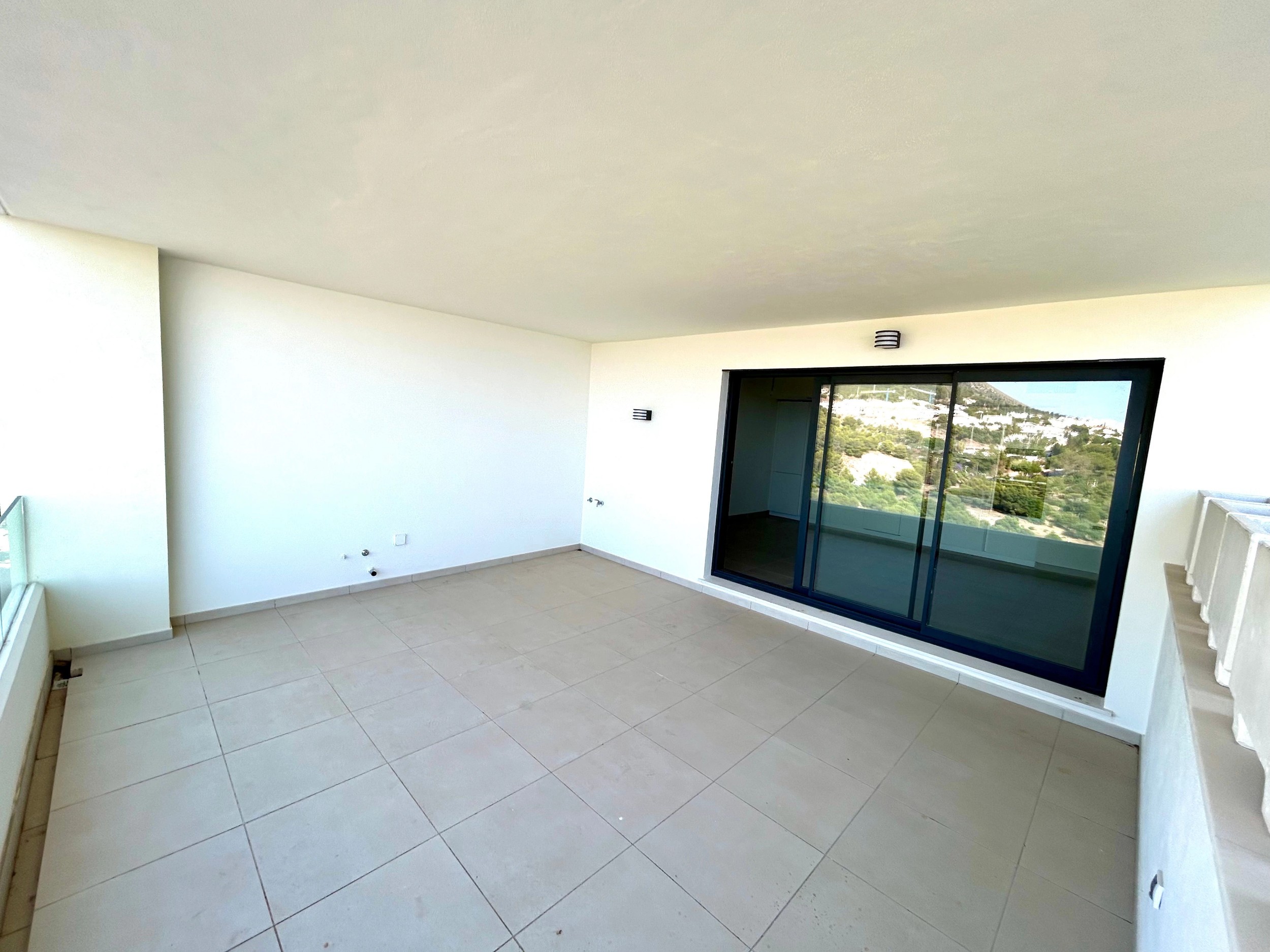 3 Bedroom Apartment in Benalmádena - Photo 12