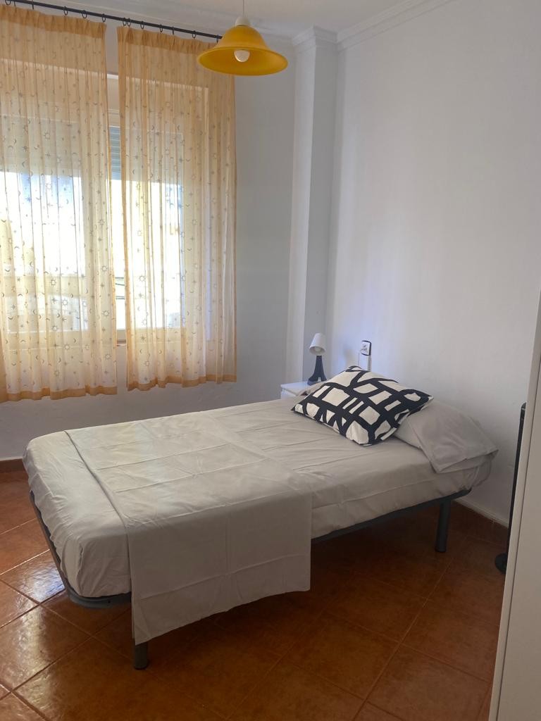 Chalet de 12 dormitorios en Almería – Foto 12