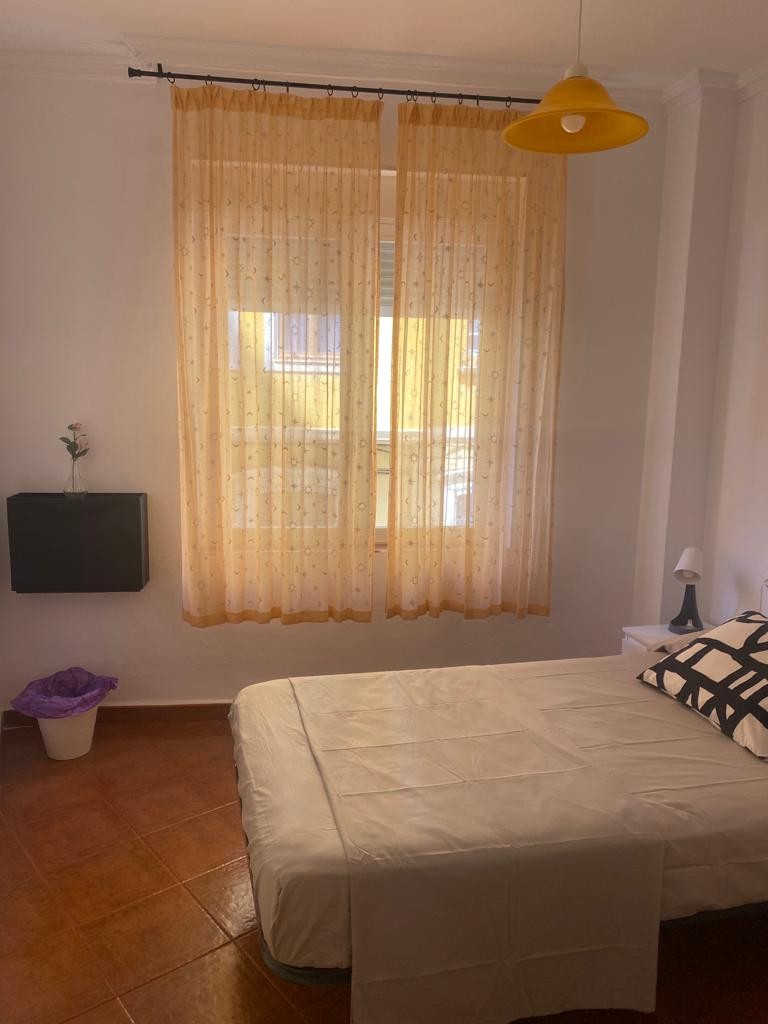Chalet de 12 dormitorios en Almería – Foto 13