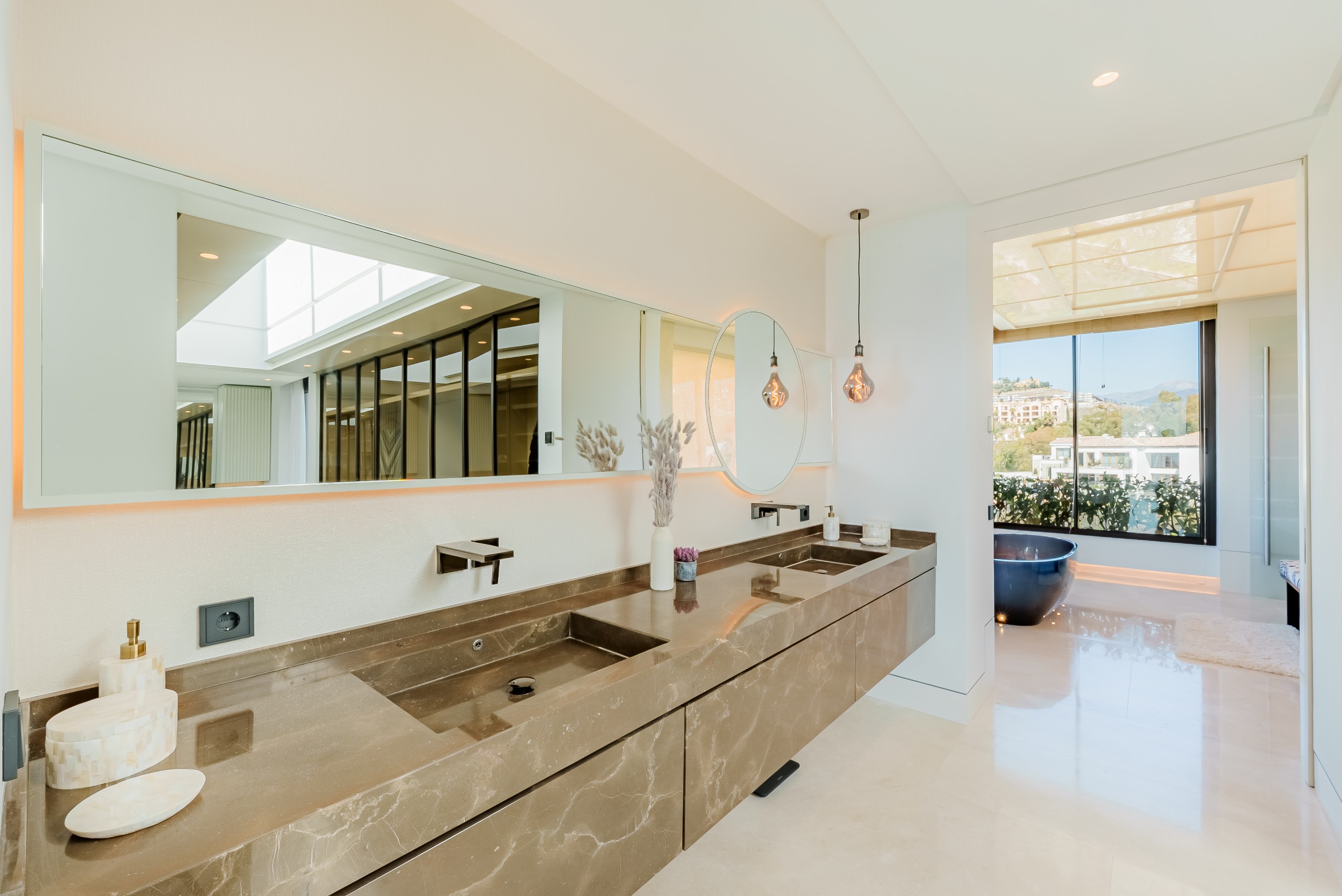 8 Bedroom Villa in Benahavís - Foto 8