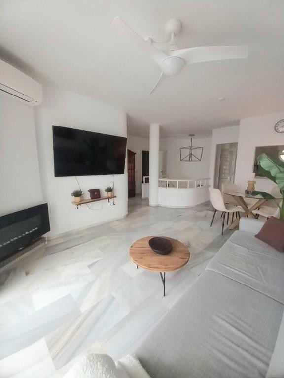 2 Bedroom Townhouse in Mijas - Photo 7