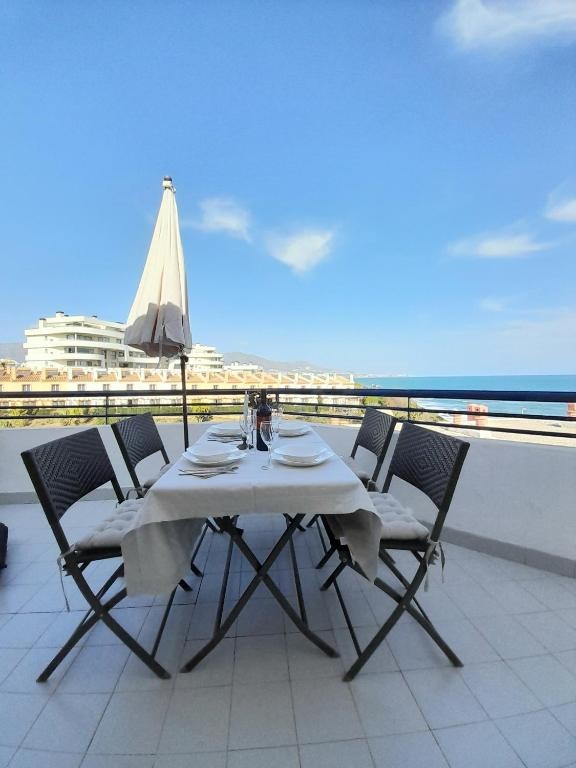 2 Bedroom Townhouse in Mijas - Photo 2