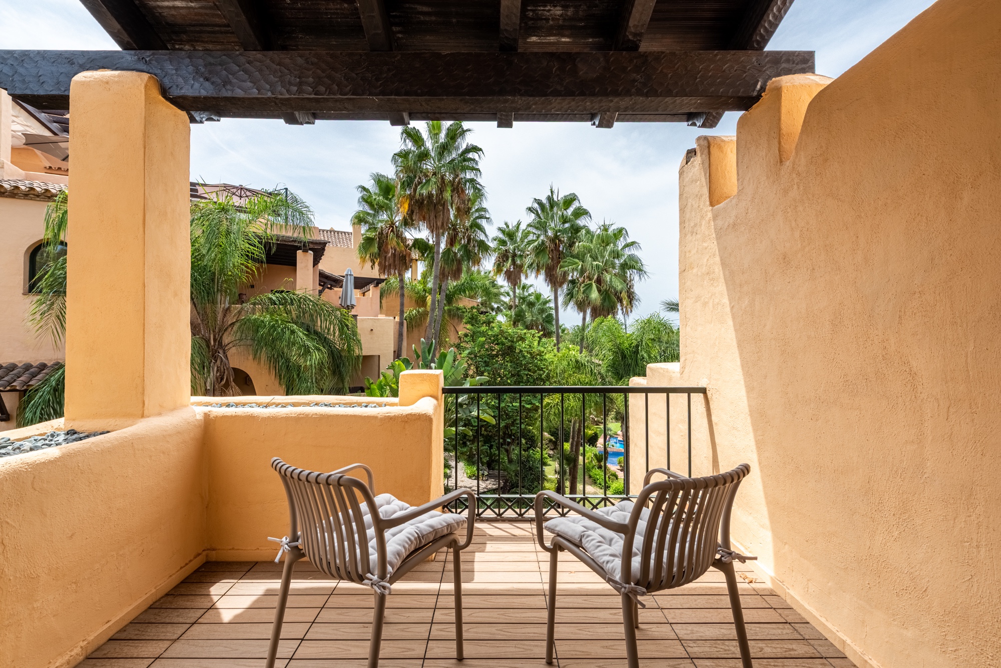 3 Bedroom Penthouse in Estepona - Photo 12