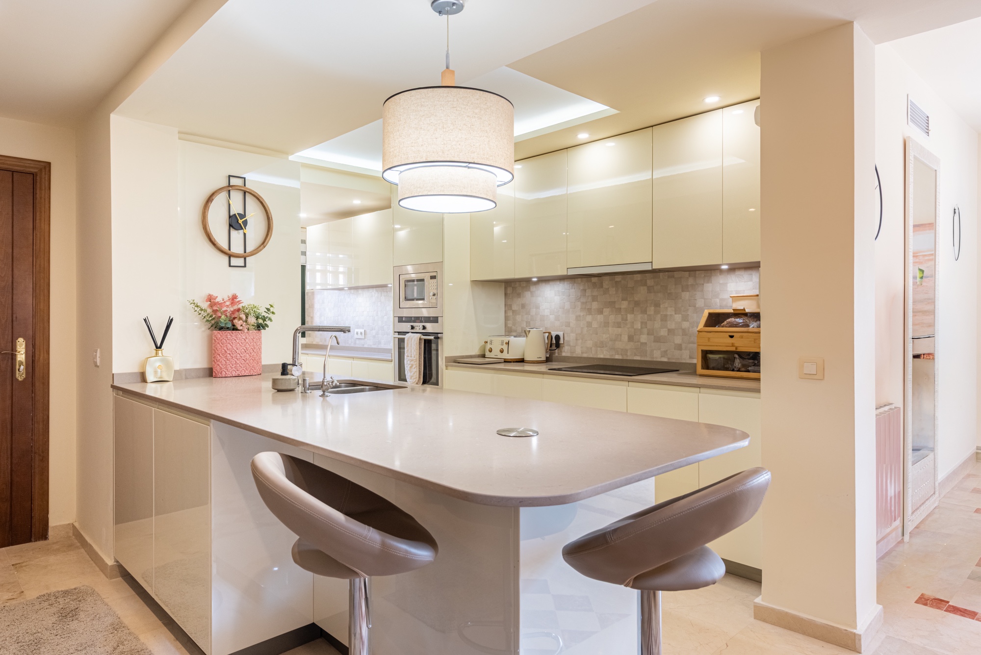 3 Bedroom Penthouse in Estepona - Photo 15