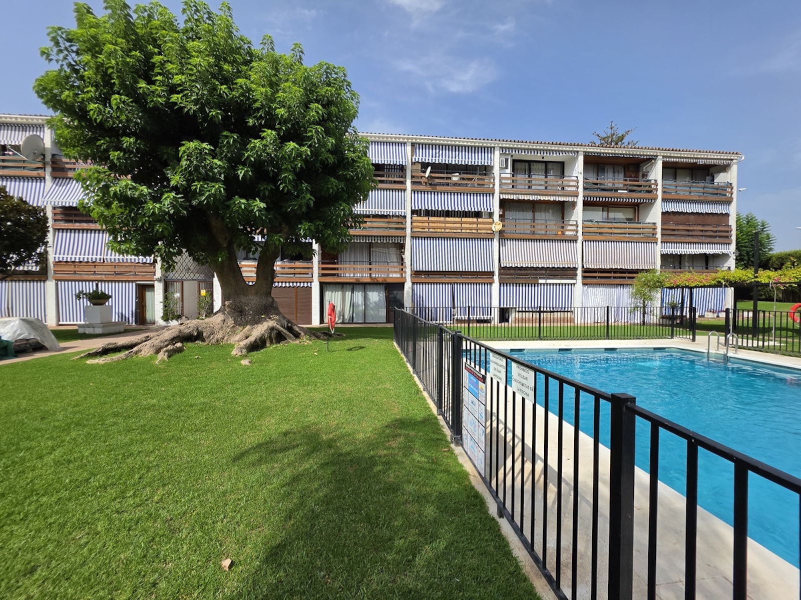 2 Bedroom Apartment in Marbella - Photo 15