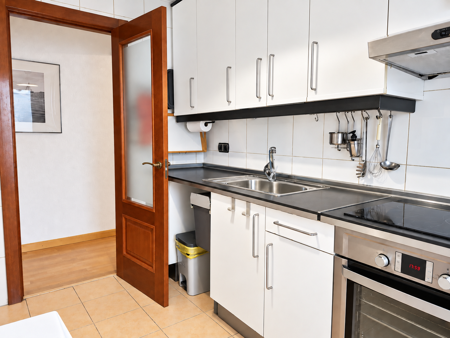 4 Bedroom Apartment in Málaga - Photo 14