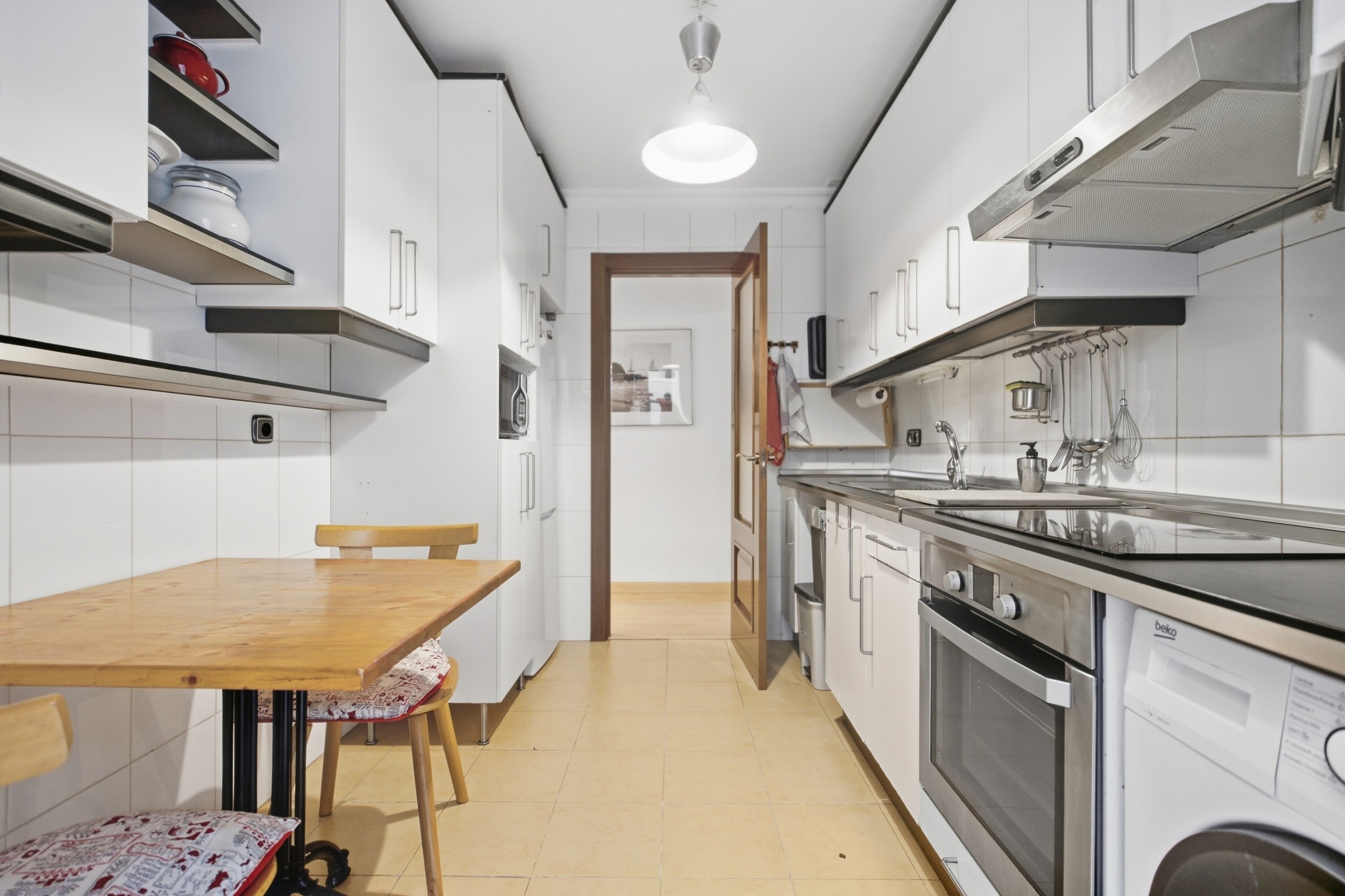 4 Bedroom Apartment in Málaga - Photo 11