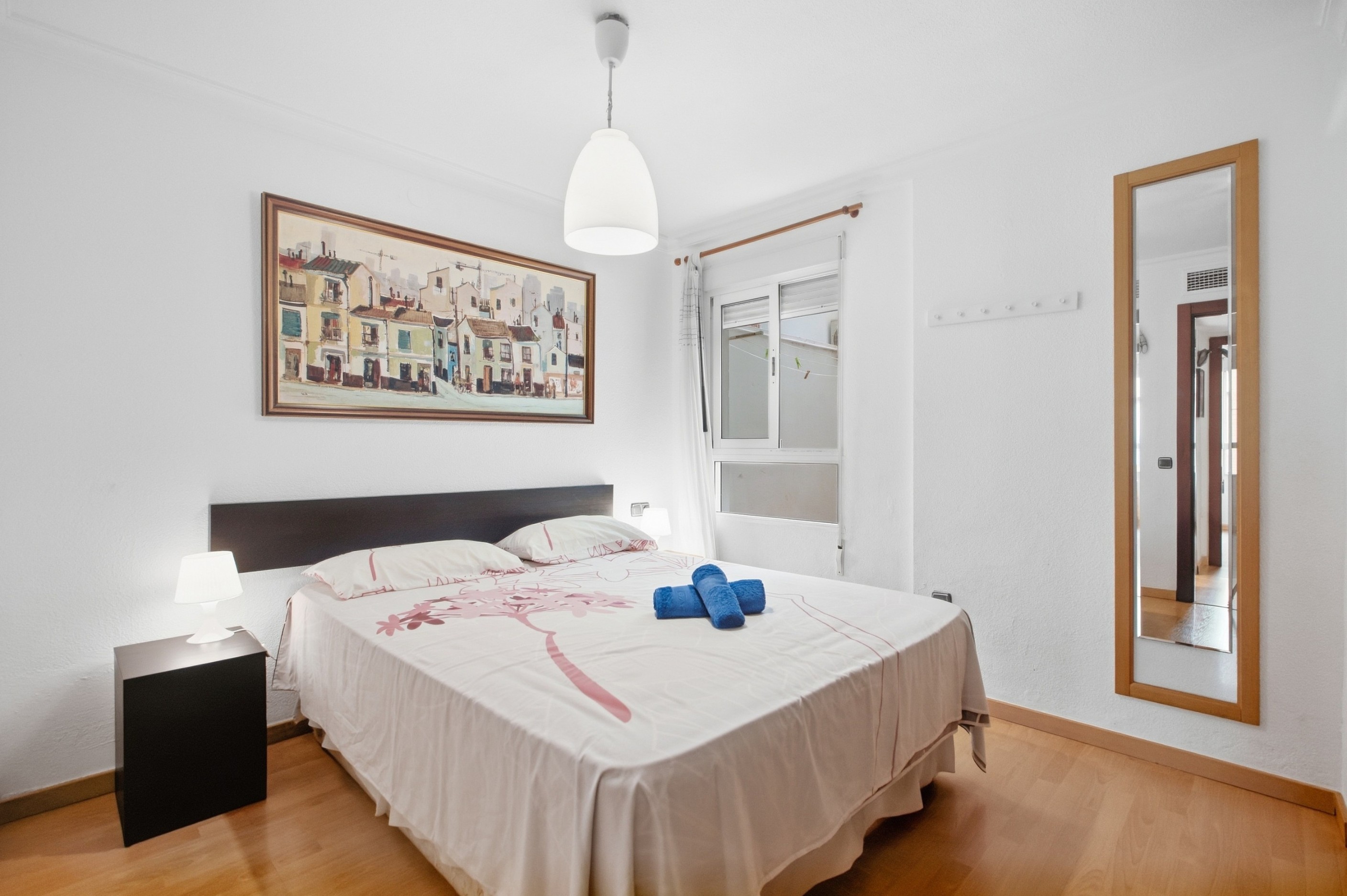 4 Bedroom Apartment in Málaga - Photo 6