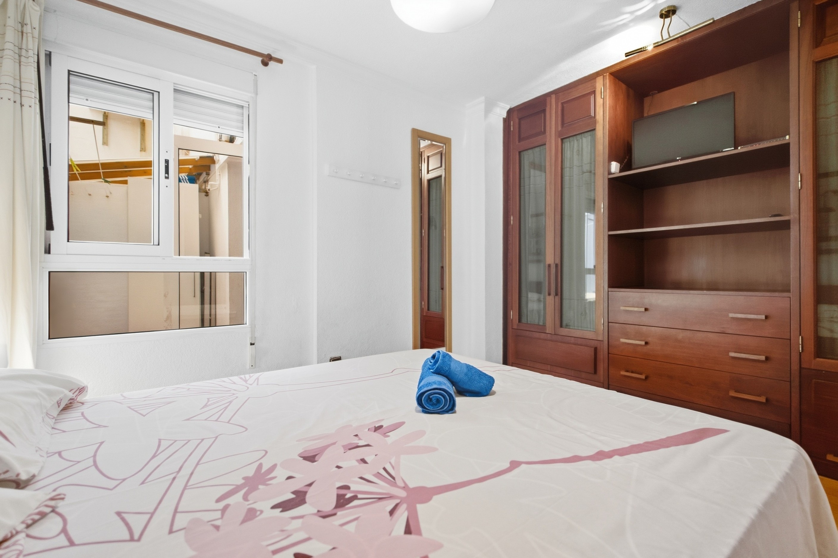 4 Bedroom Apartment in Málaga - Photo 7