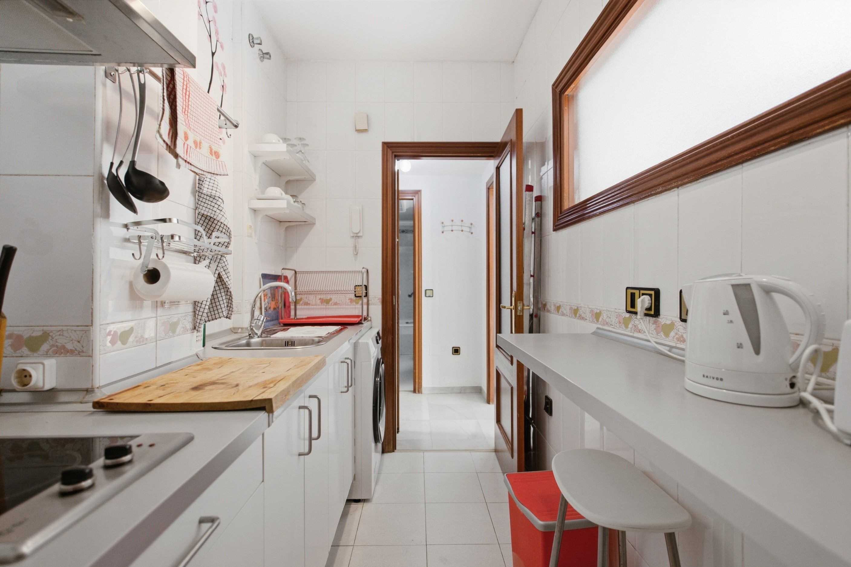 1 Bedroom Apartment in Málaga - Photo 8