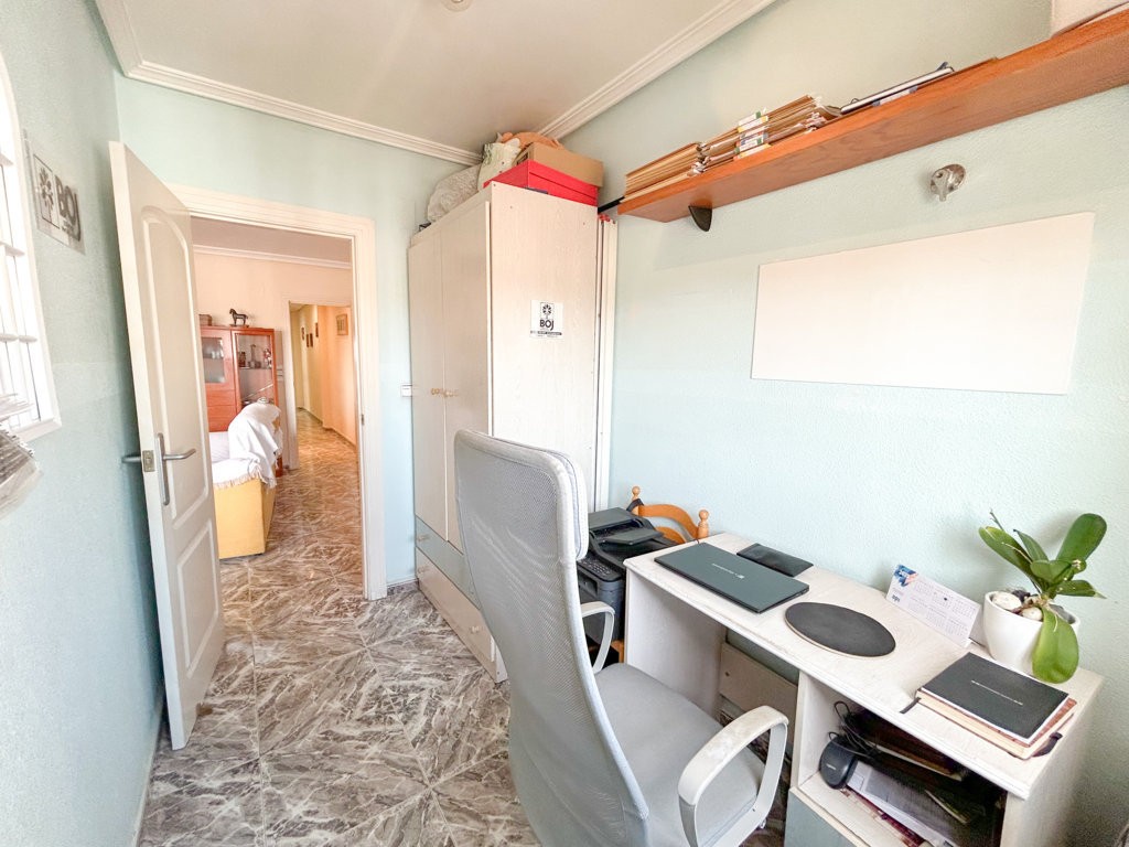 Piso de 3 dormitorios en Alicante – Foto 12