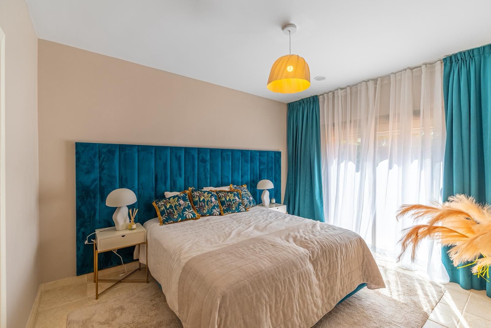 3 Bedroom Apartment in Estepona - Photo 5