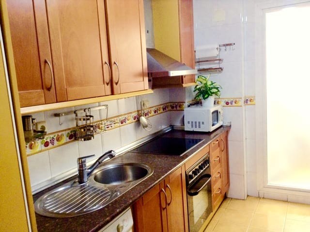 3 Bedroom Apartment in Marbella - Photo 10