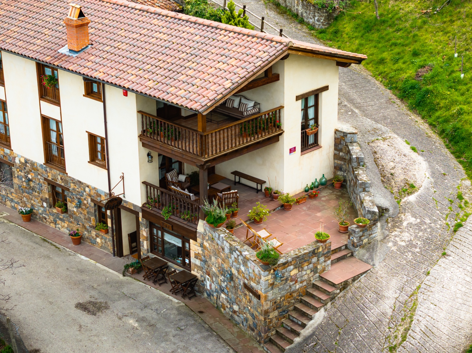 Bedrijfsruimte in Cantabria, Spanje – Foto 2