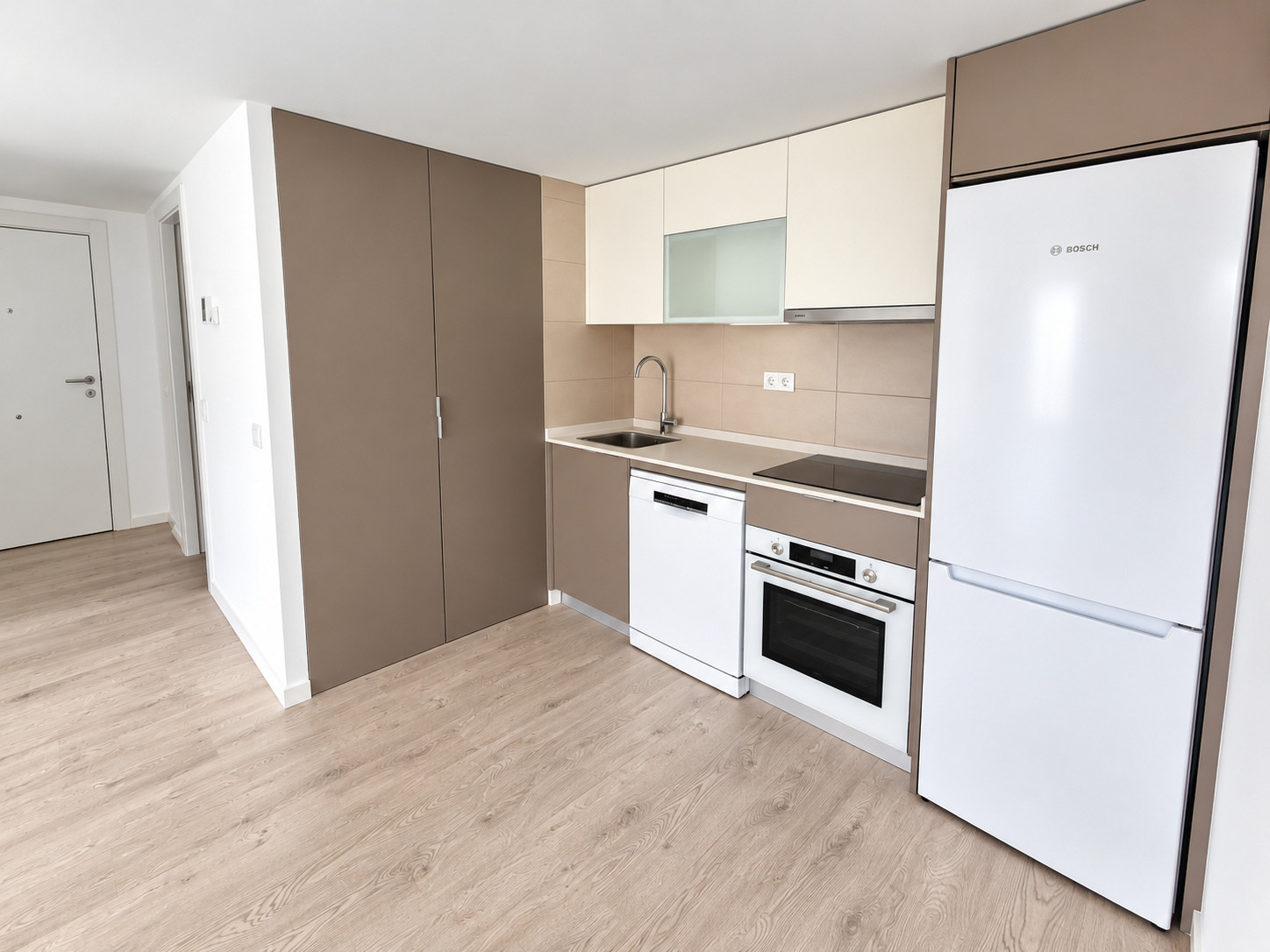 3 Bedroom Apartment in Fuengirola - Photo 4