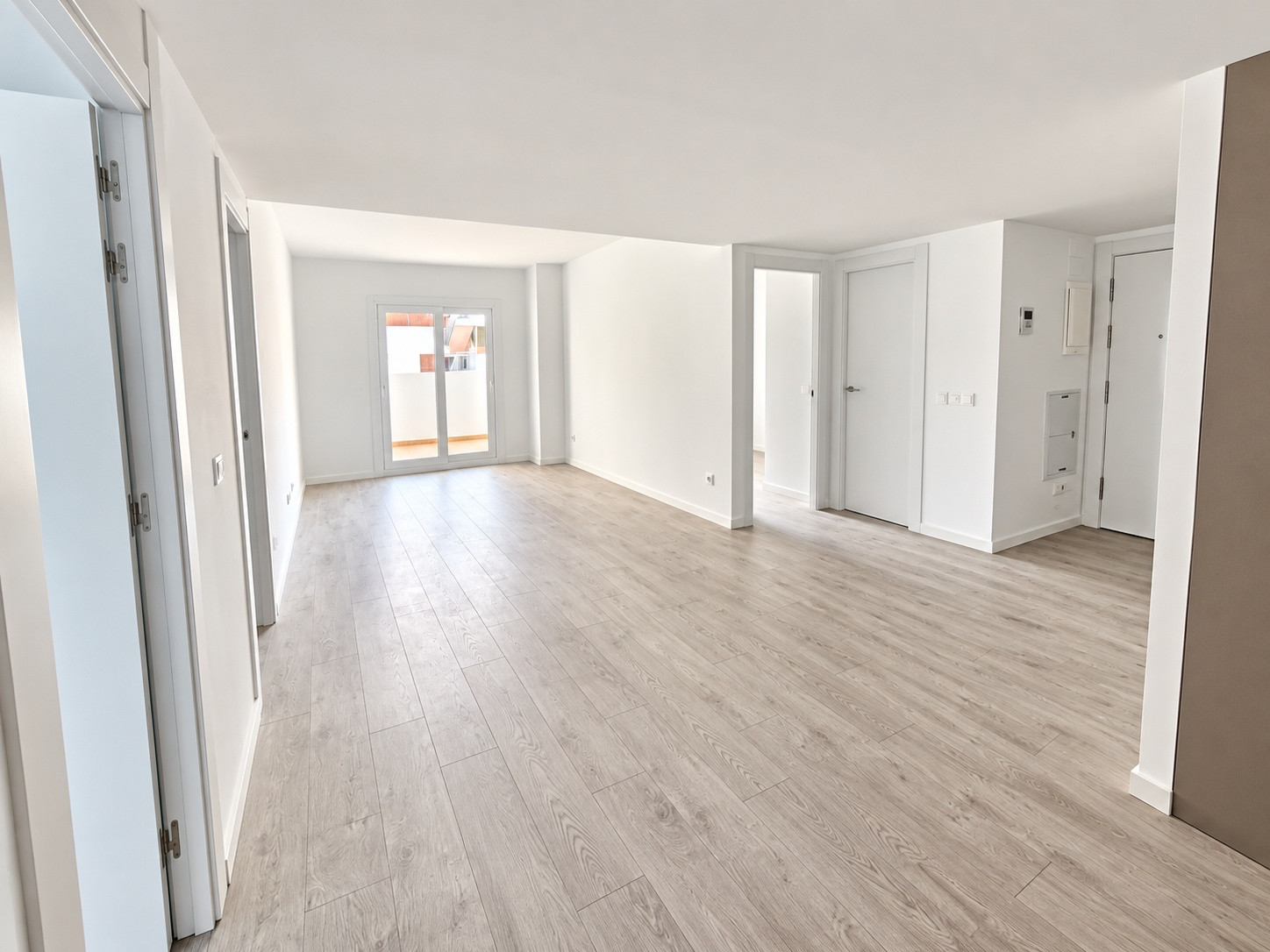 3 Bedroom Apartment in Fuengirola - Photo 5