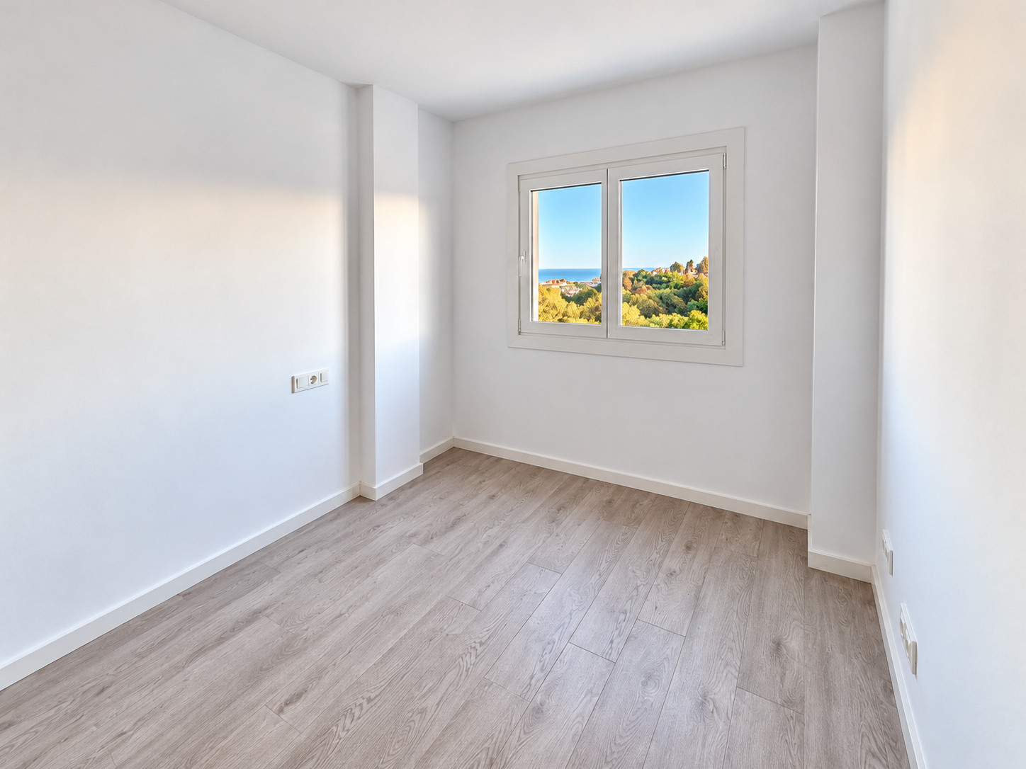 3 Bedroom Apartment in Fuengirola - Photo 13