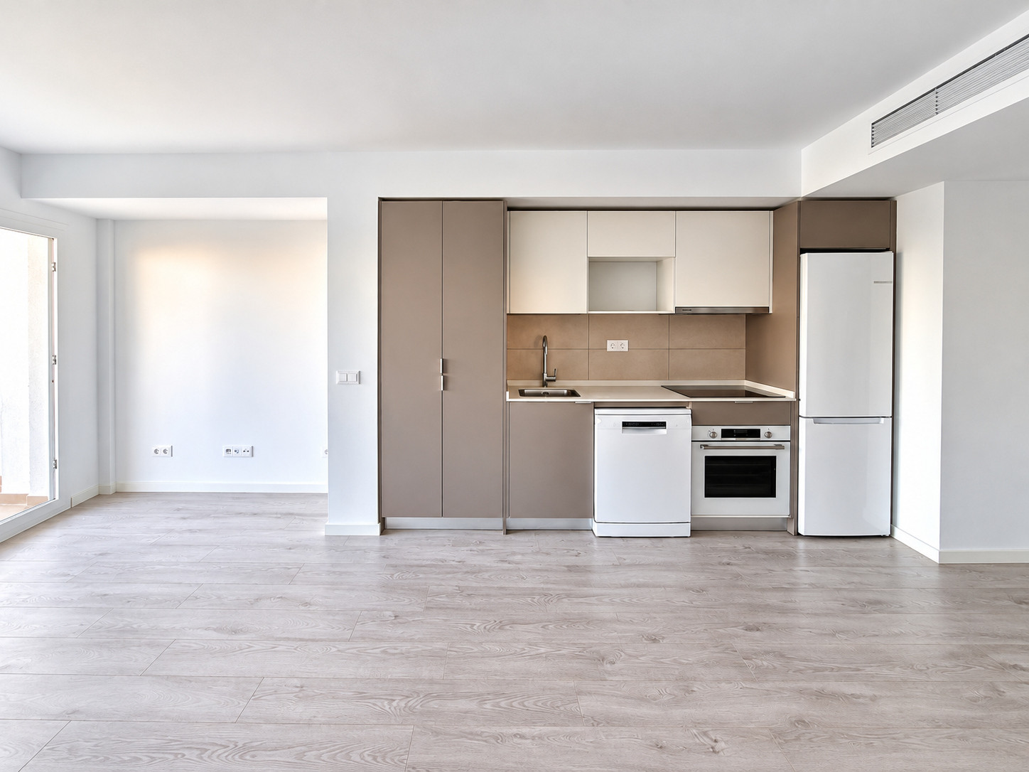 3 Bedroom Apartment in Fuengirola - Photo 4