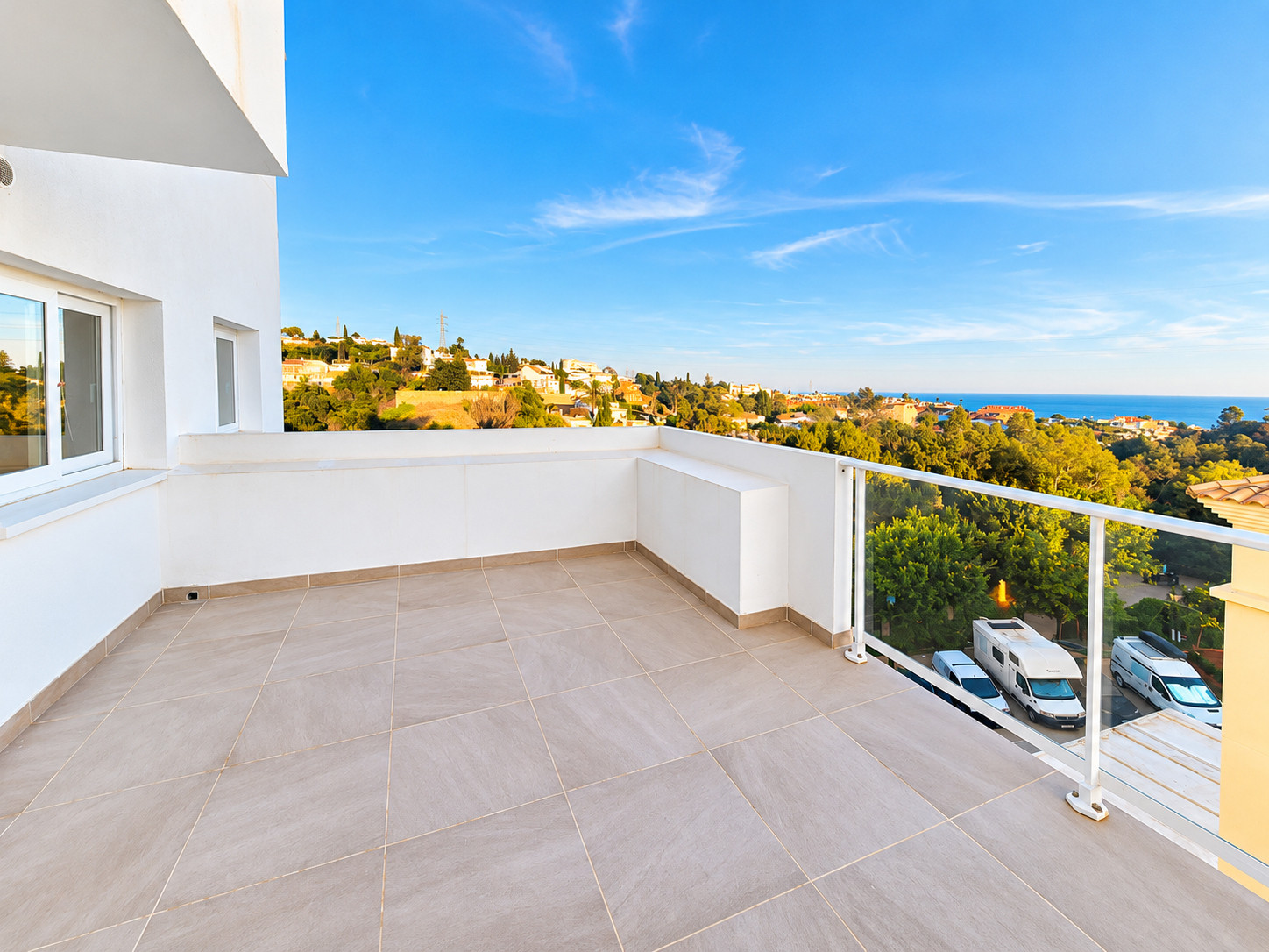 3 Bedroom Apartment in Fuengirola - Photo 6