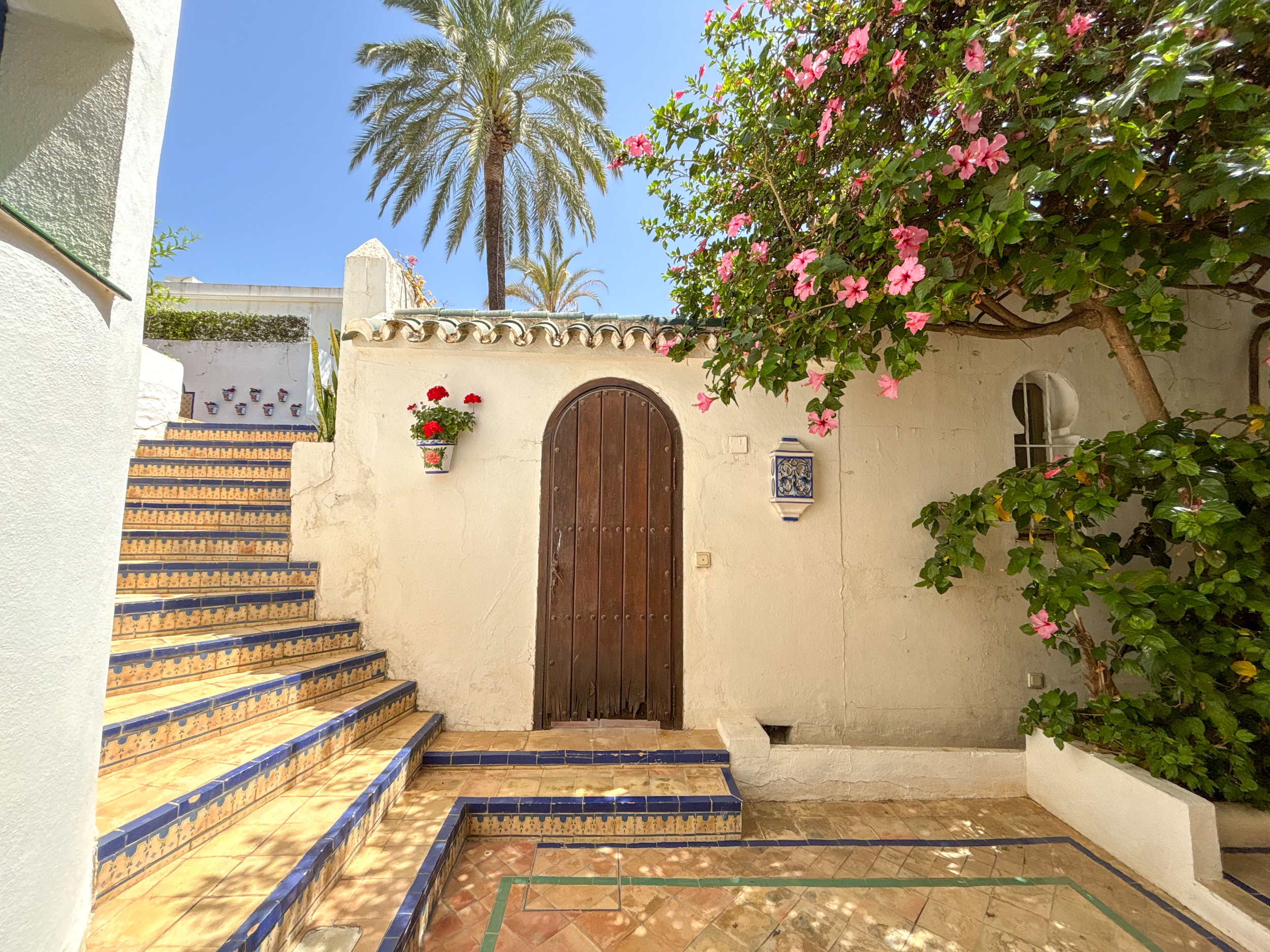 6 Bedroom Villa in Marbella - Photo 13