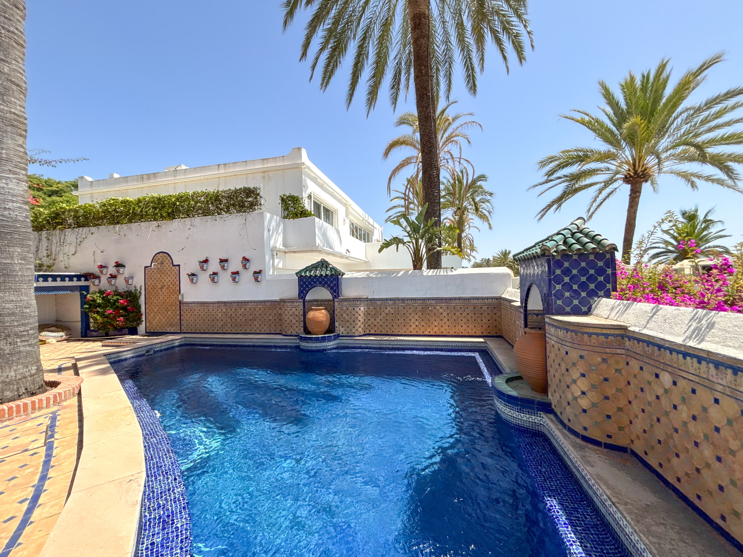 6 Bedroom Villa in Marbella - Photo 15