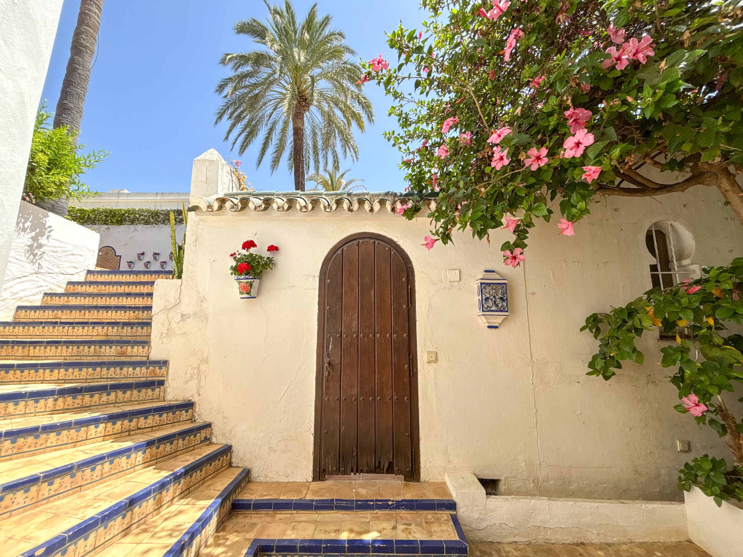 6 Bedroom Villa in Marbella - Photo 14