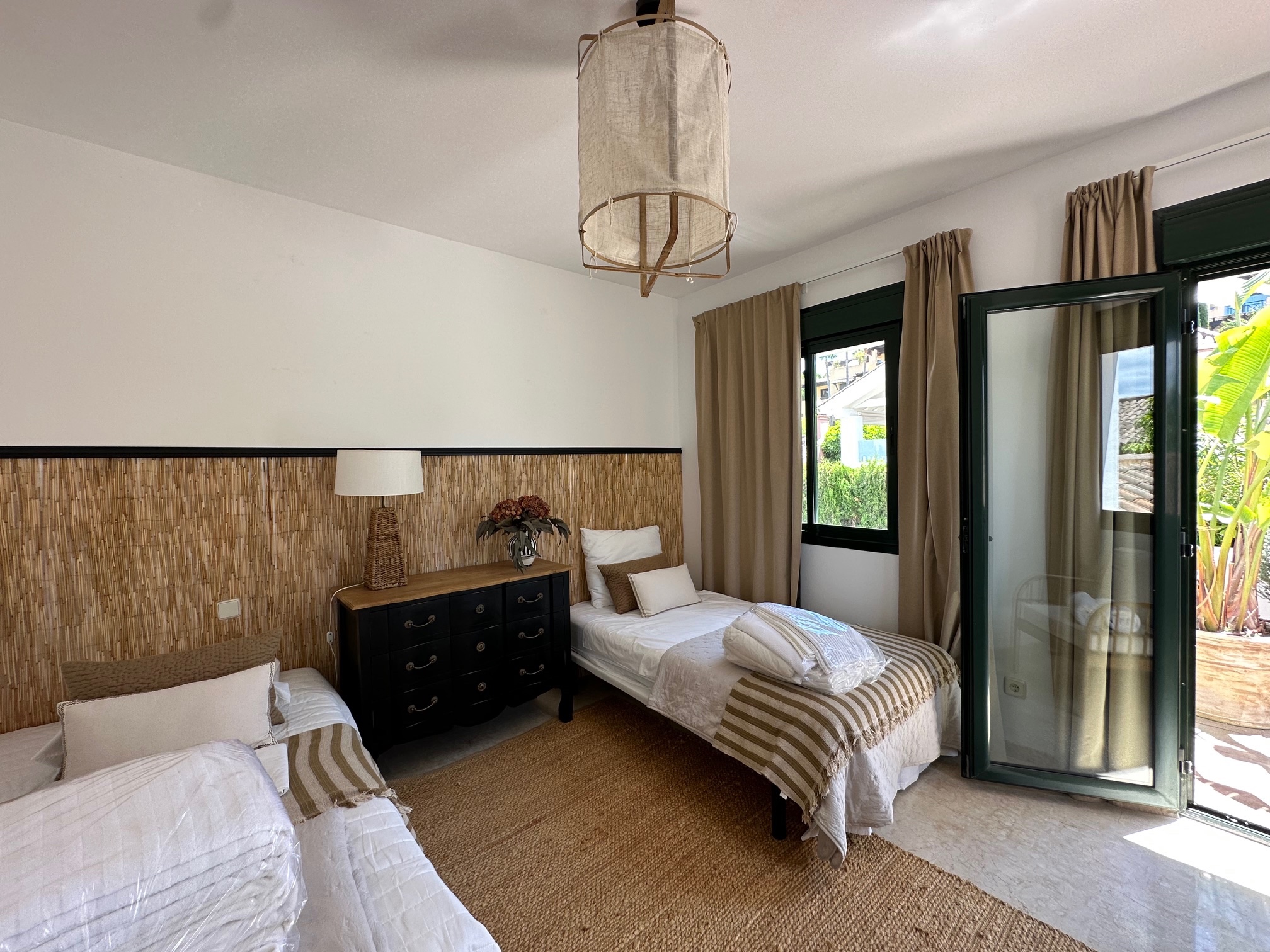 4 Bedroom Villa in Estepona - Photo 8
