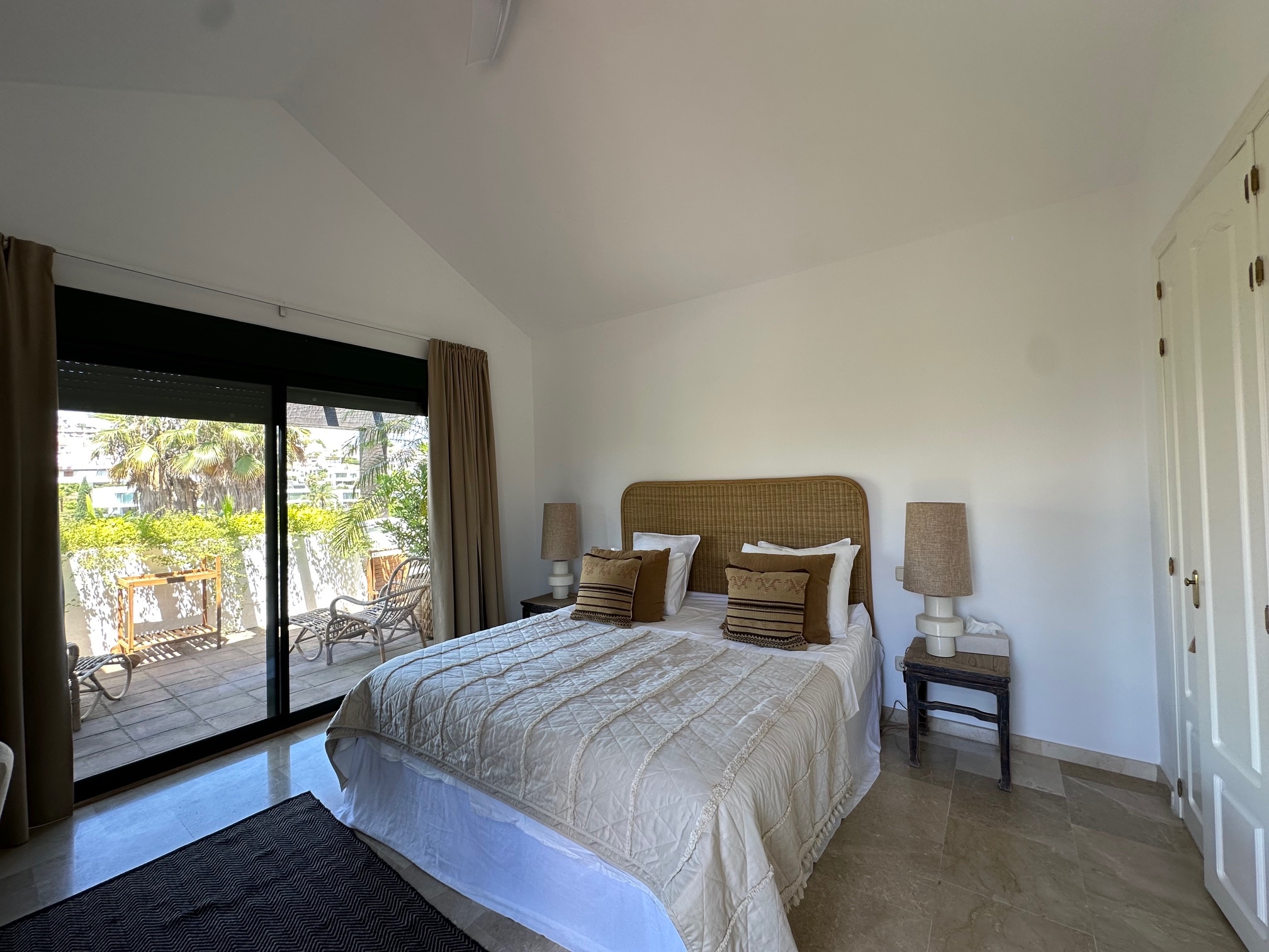 4 Bedroom Villa in Estepona - Photo 15