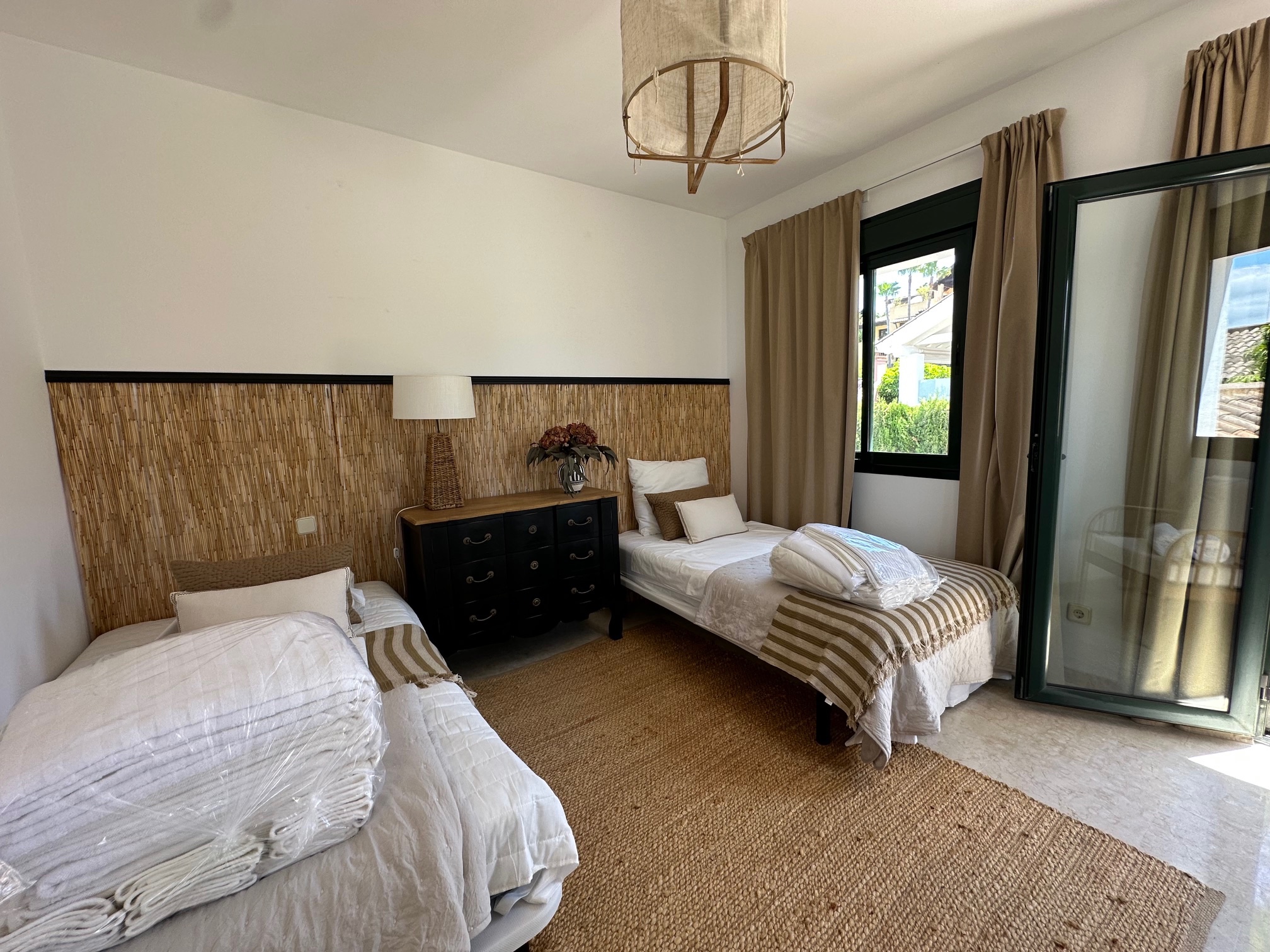 4 Bedroom Villa in Estepona - Photo 14