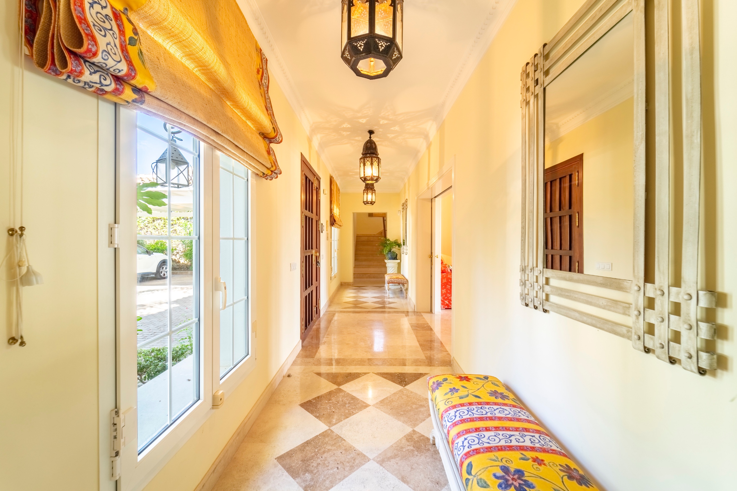 4 Bedroom Villa in Estepona - Photo 8