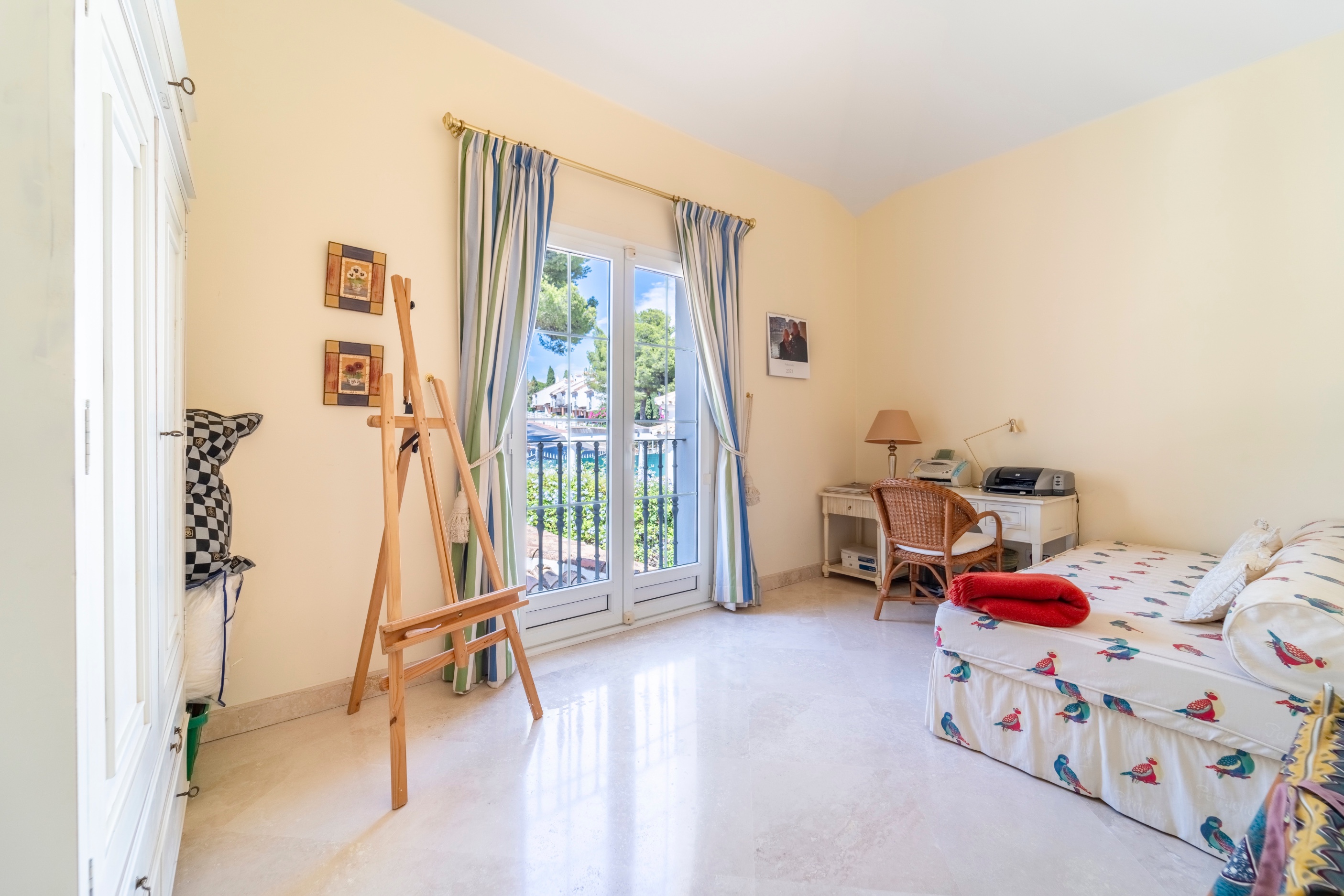 4 Bedroom Villa in Estepona - Photo 27