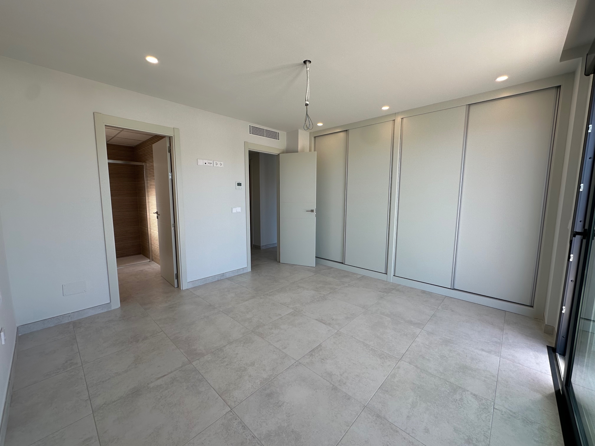 3 Bedroom Apartment in Estepona - Foto 25