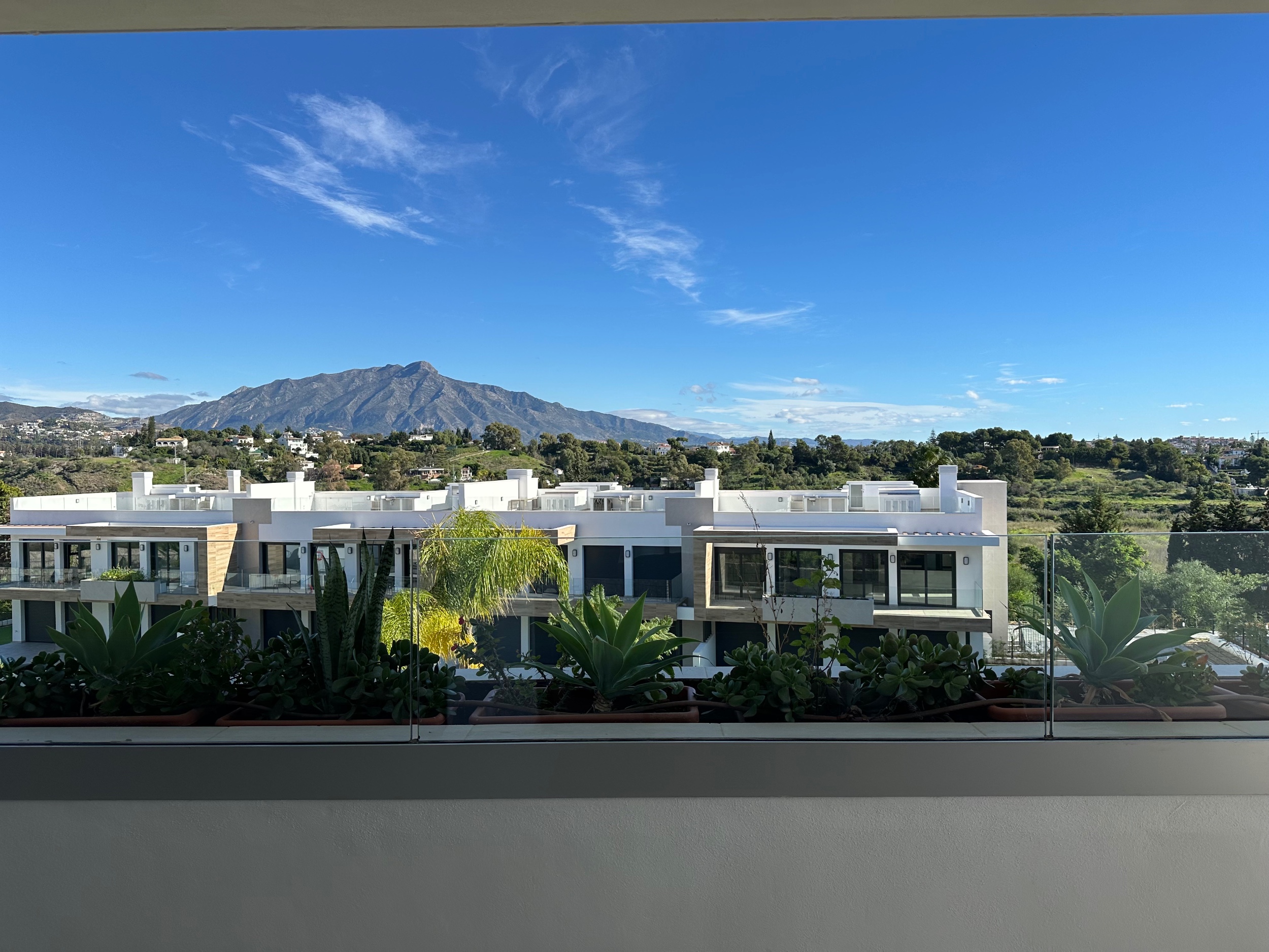 3 Bedroom Apartment in Estepona - Foto 13